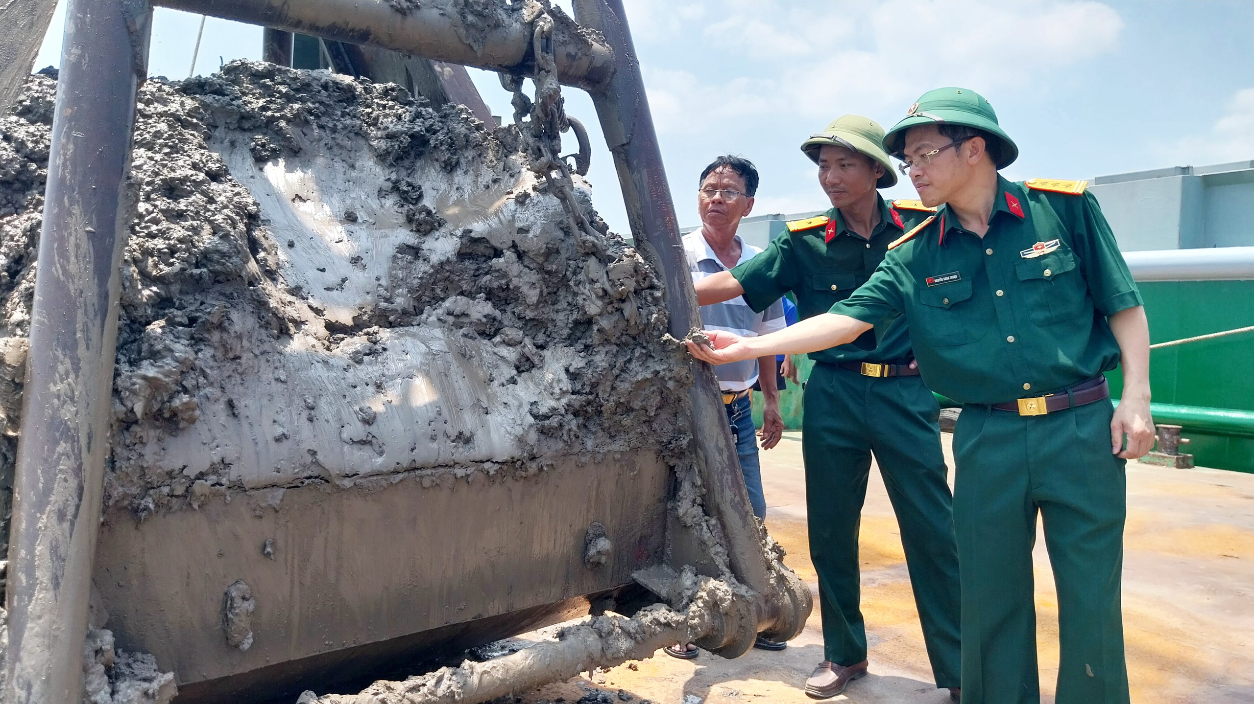 Nh&agrave; thầu bắt đầu đưa c&aacute;t về c&ocirc;ng trường cao tốc Cần Thơ - C&agrave; Mau- Ảnh 9.