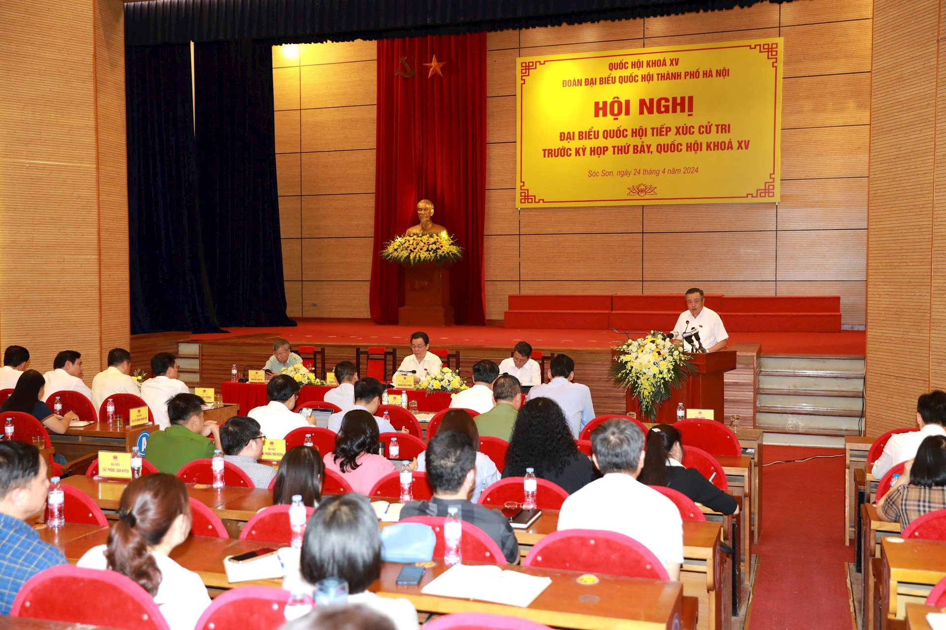 Chủ tịch H&agrave; Nội: C&aacute;n bộ kh&ocirc;ng được lợi dụng ch&iacute;nh s&aacute;ch để l&agrave;m ẩu- Ảnh 2.