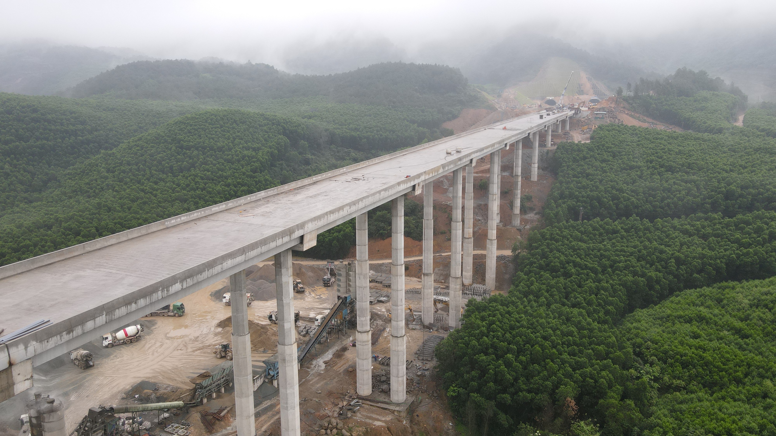 H&agrave;nh tr&igrave;nh tương trợ gần 850 tỷ cho nh&agrave; đầu tư gặp kh&oacute; tr&ecirc;n cao tốc Diễn Ch&acirc;u - B&atilde;i Vọt- Ảnh 3.