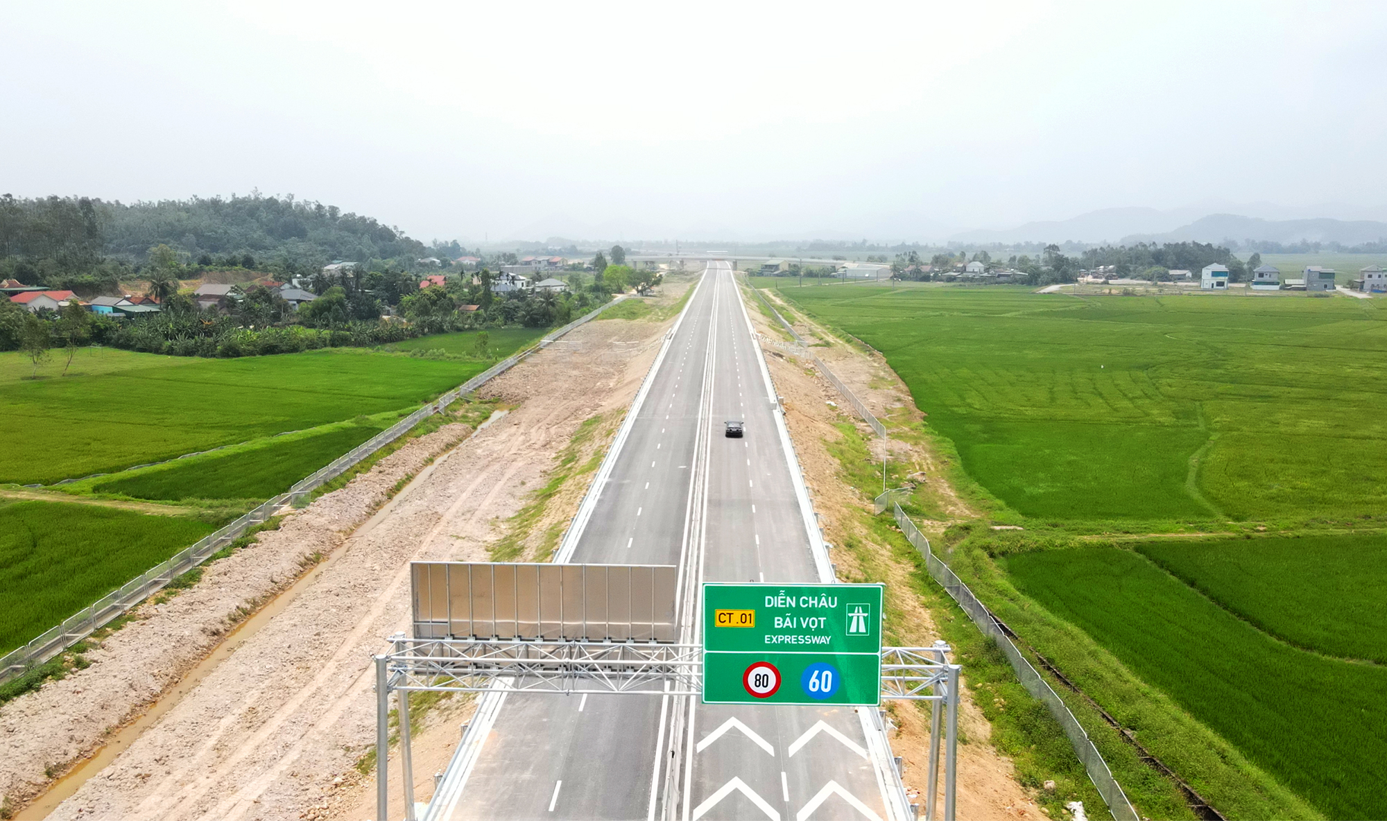 Xe n&agrave;o được l&ecirc;n cao tốc Diễn Ch&acirc;u - B&atilde;i Vọt dịp 30/4?- Ảnh 2.