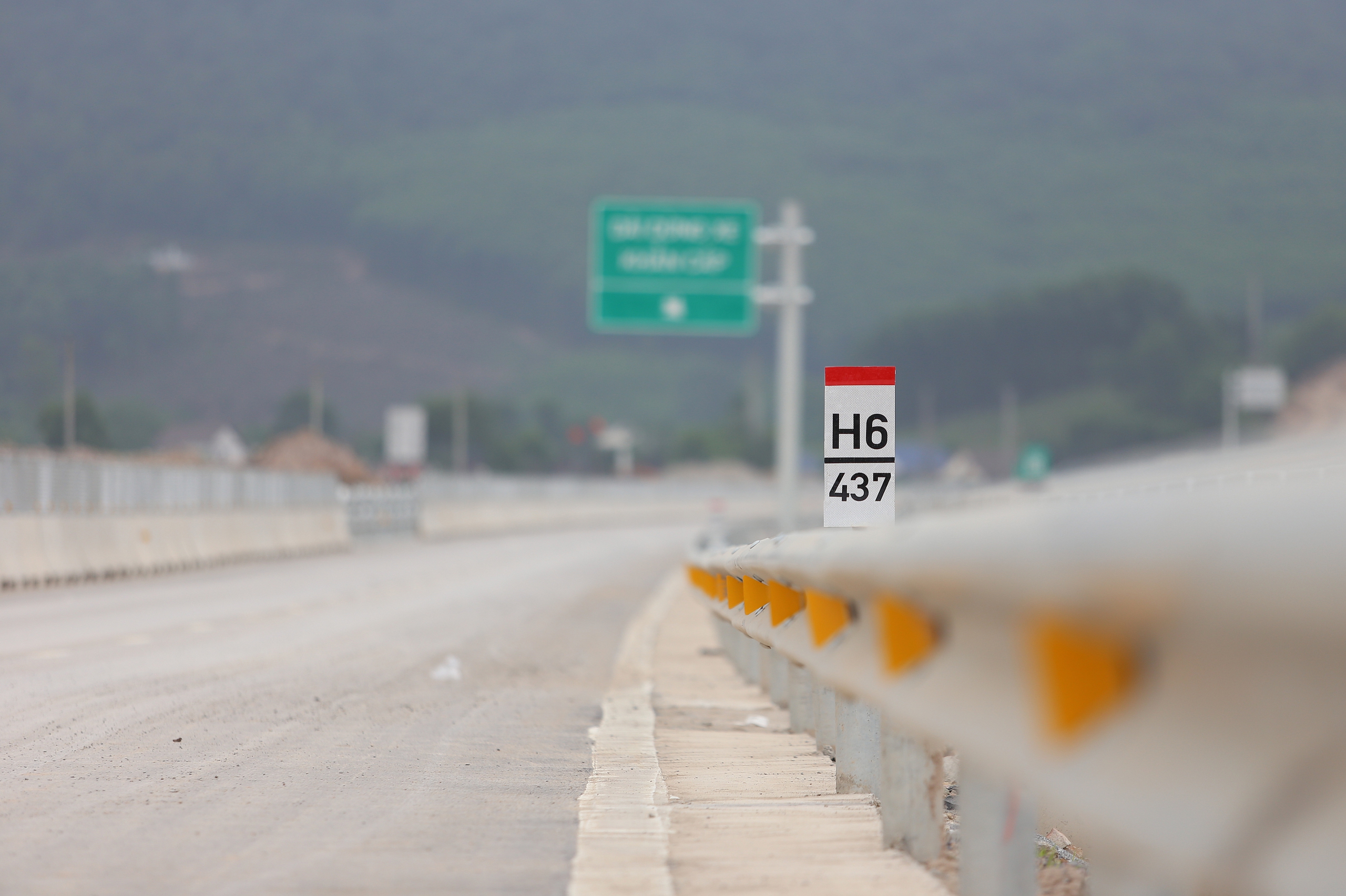 To&agrave;n cảnh 30km đầu tuyến cao tốc Diễn Ch&acirc;u - B&atilde;i Vọt sắp th&ocirc;ng xe- Ảnh 19.