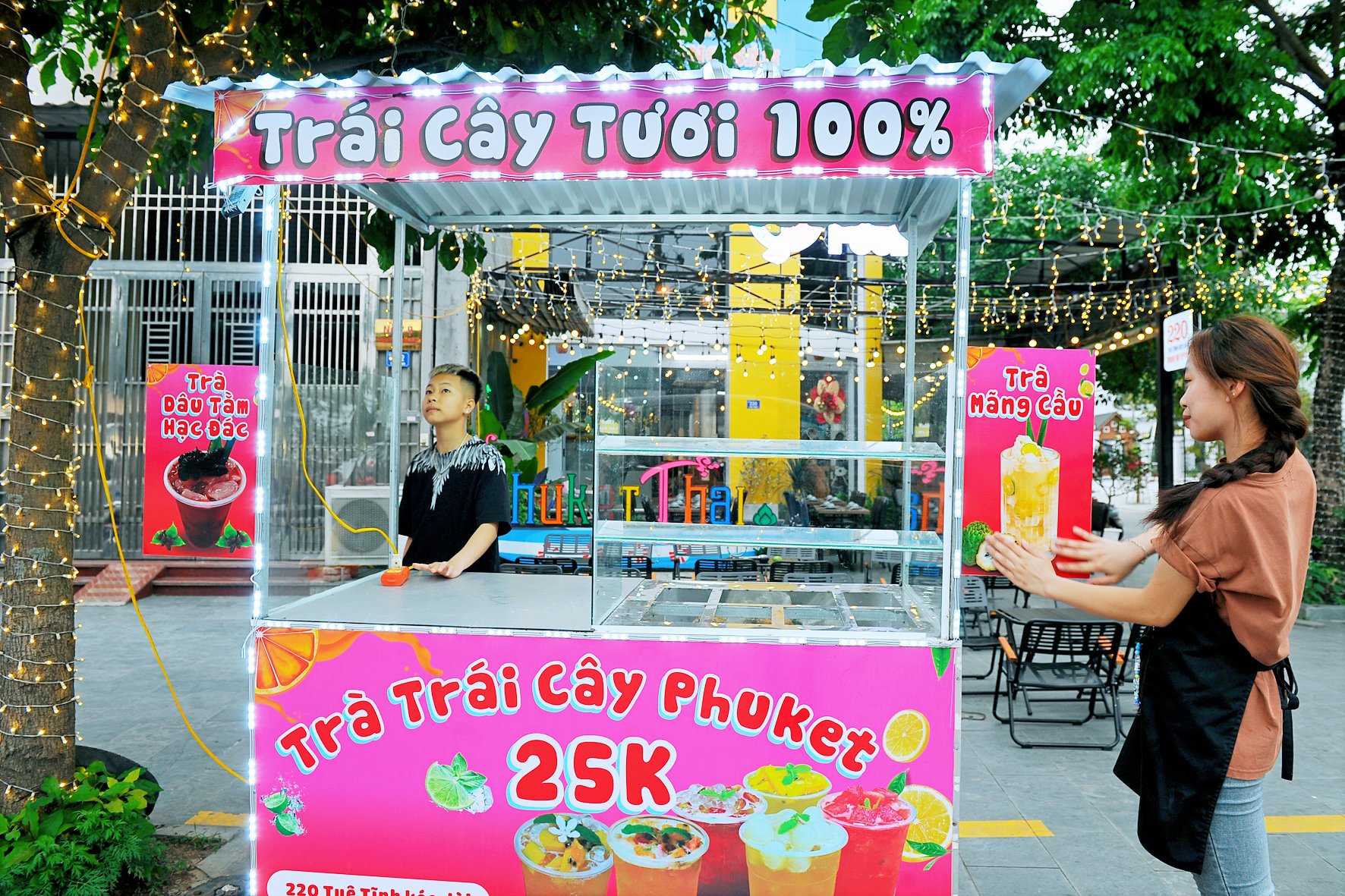 Khai trương tuyến phố ẩm thực ở Hải Dương vào dịp nghỉ lễ 30/4- Ảnh 4. Khai trương tuyến phố ẩm thực ở Hải Dương vào dịp nghỉ lễ 30/4- Ảnh 4.