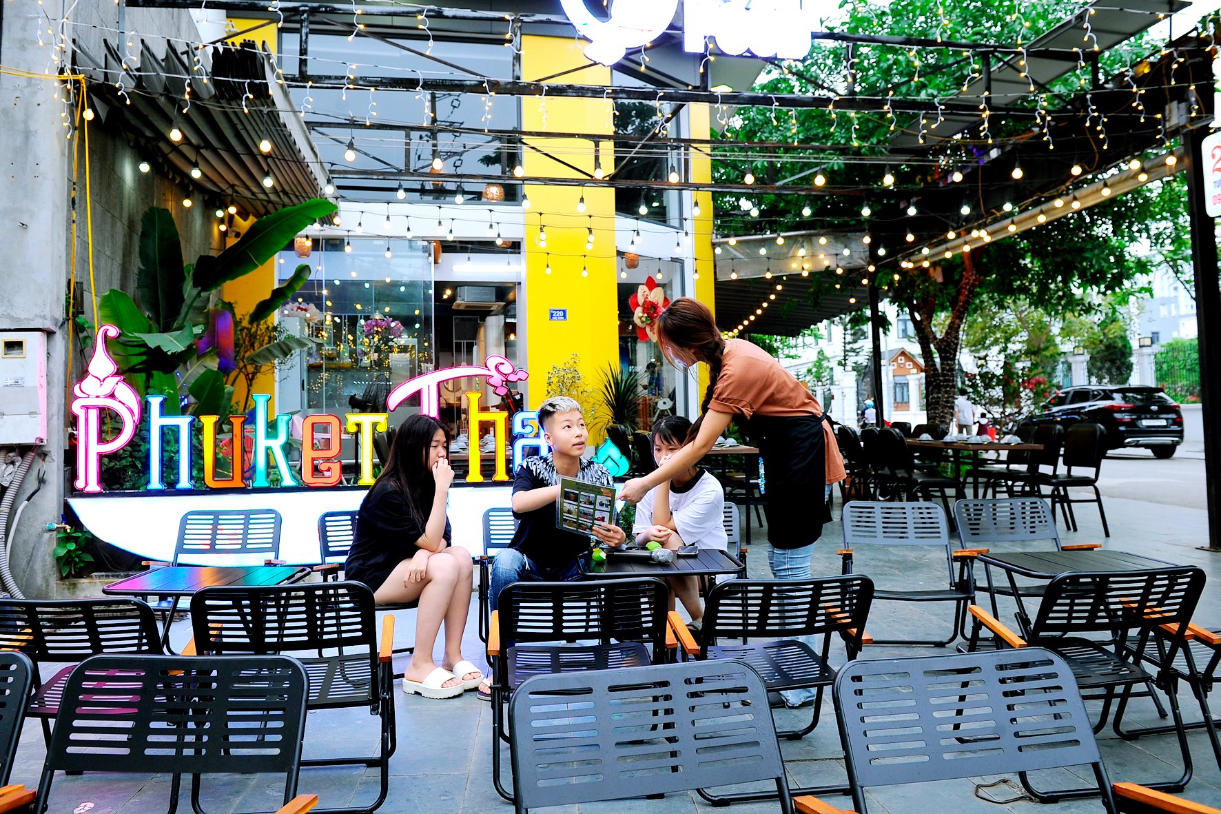 Khai trương tuyến phố ẩm thực ở Hải Dương vào dịp nghỉ lễ 30/4- Ảnh 13. Khai trương tuyến phố ẩm thực ở Hải Dương vào dịp nghỉ lễ 30/4- Ảnh 13.