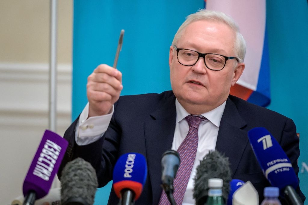 Thứ tưởng Ngoại giao Nga Sergey Ryabkov cảnh b&aacute;o Moscow c&oacute; thể hạ cấp quan hệ ngoại giao với Washington nếu Mỹ tịch thu t&agrave;i sản bị phong tỏa của Nga. (Ảnh: BBC)