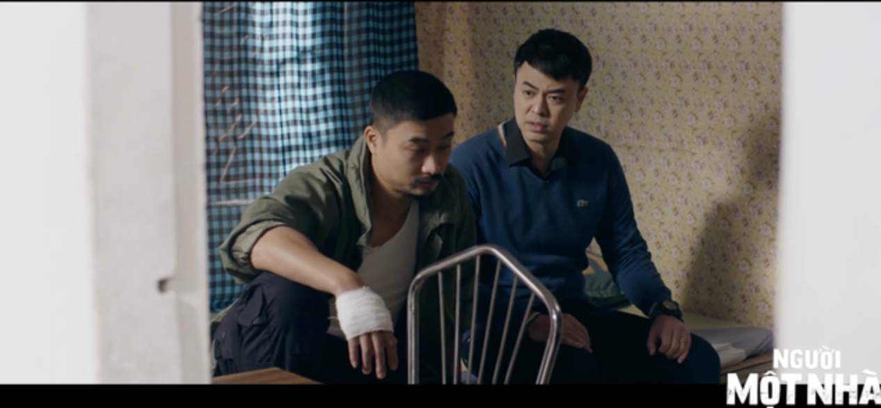 "Người một nh&agrave;" tập 10: Tr&iacute; gặp lại người mẹ tệ bạc- Ảnh 1.
