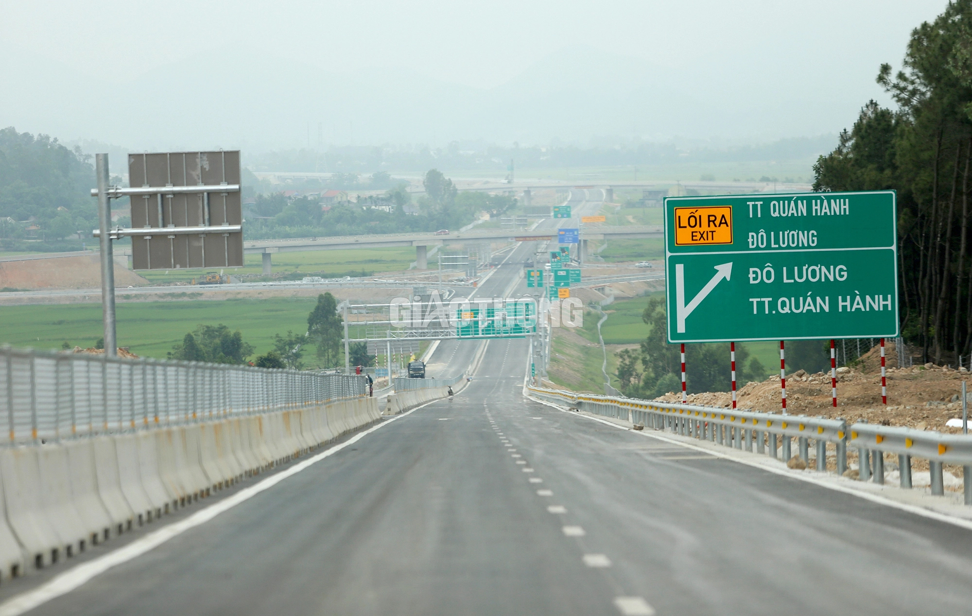 Th&ocirc;ng xe cao tốc Diễn Ch&acirc;u-B&atilde;i Vọt, Cam L&acirc;m-Vĩnh Hảo: H&agrave;nh tr&igrave;nh ngắn lại, cơ hội mở ra- Ảnh 2.