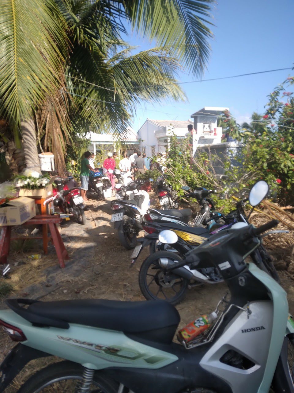 Bắt tạm giam đối tượng đ&acirc;m tử vong 2 người ở Long An- Ảnh 1.