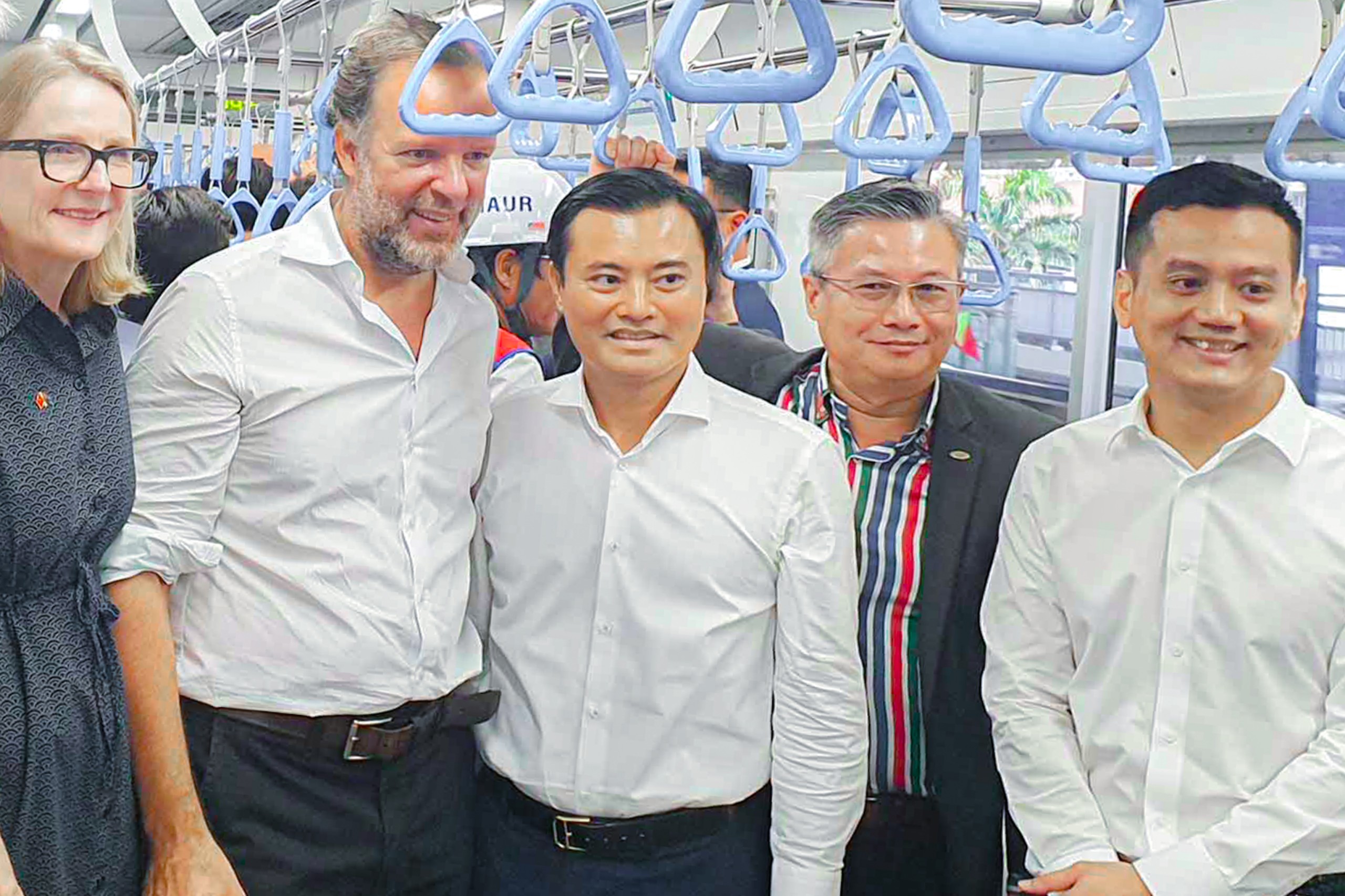 Những vị kh&aacute;ch đặc biệt trải nghiệm metro Bến Th&agrave;nh - Suối Ti&ecirc;n- Ảnh 3.