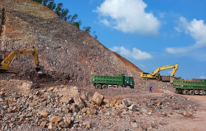 Bộ GTVT y&ecirc;u cầu quản chặt hoạt động khai th&aacute;c vật liệu thi c&ocirc;ng tại c&aacute;c mỏ đặc th&ugrave;- Ảnh 1.
