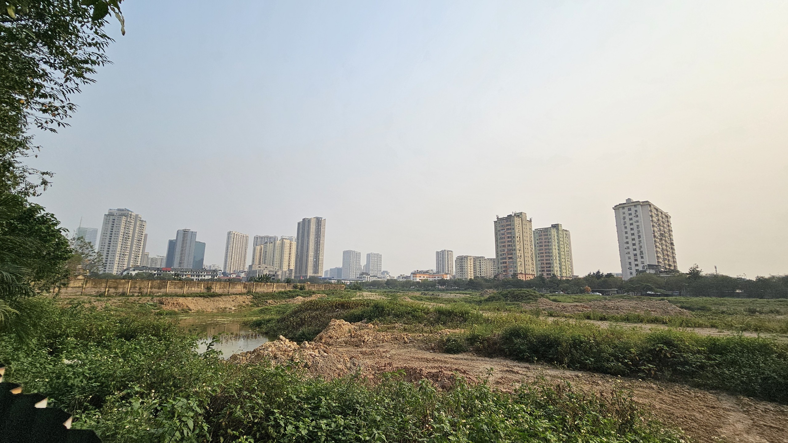 V&igrave; sao dự &aacute;n c&ocirc;ng vi&ecirc;n - hồ điều h&ograve;a KĐT T&acirc;y Nam H&agrave; Nội vẫn l&agrave; b&atilde;i đất hoang?- Ảnh 1.