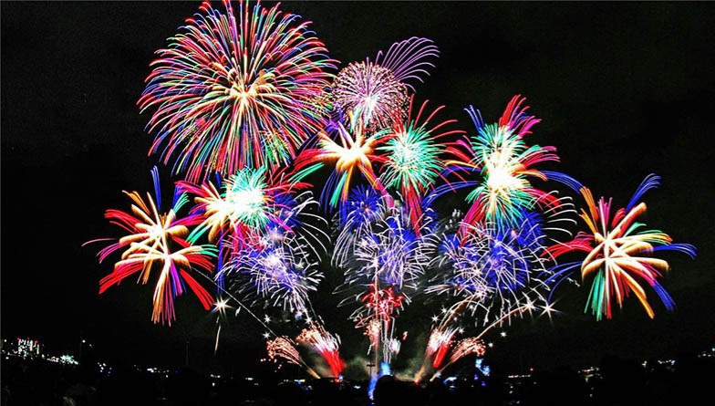 Hải Ph&ograve;ng sẽ bắn ph&aacute;o hoa nổ tầm thấp v&agrave;o mỗi dịp cuối tuần- Ảnh 1.