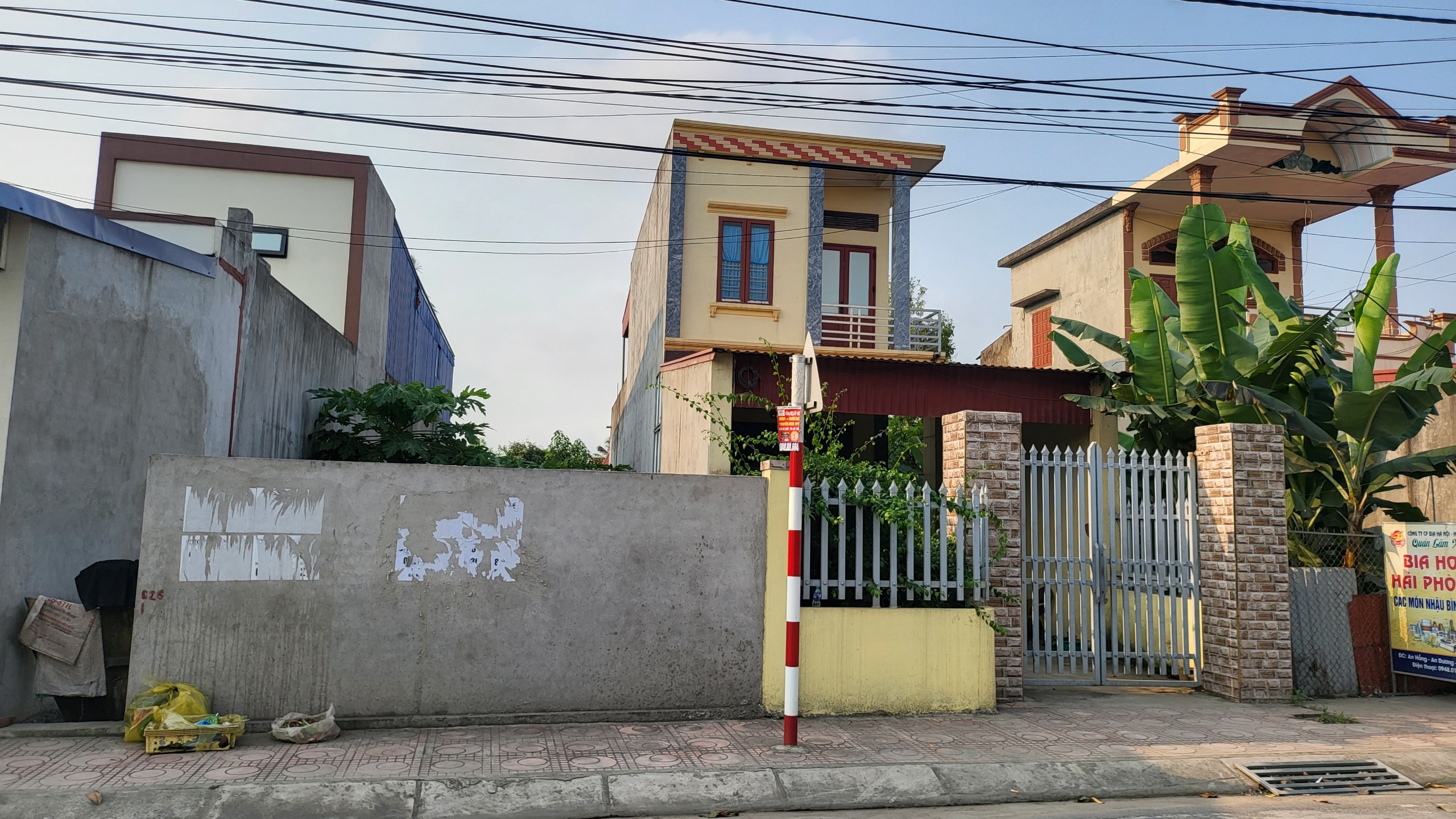 Khởi tố thiếu ni&ecirc;n 15 tuổi s&aacute;t hại bạn g&aacute;i rồi ch&ocirc;n x&aacute;c trong vườn nh&agrave;- Ảnh 1.
