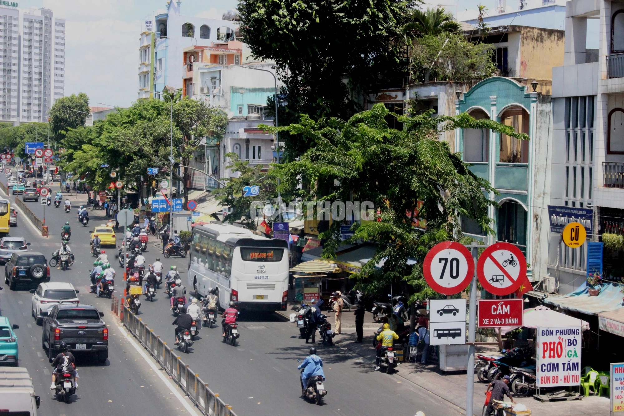 TP.HCM tho&aacute;t cảnh kẹt xe c&aacute;c cửa ng&otilde; ng&agrave;y thứ 2 nghỉ lễ- Ảnh 5.