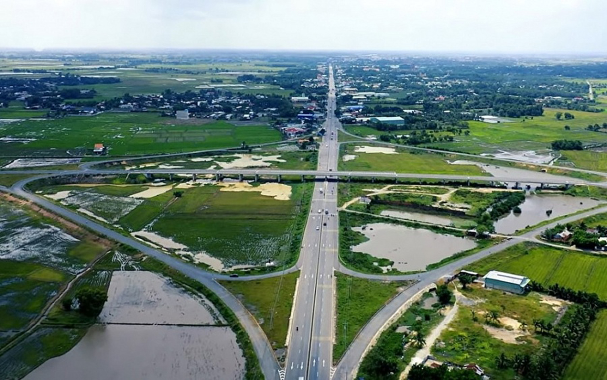 Nỗ lực nối th&ocirc;ng đường Hồ Ch&iacute; Minh- Ảnh 1.