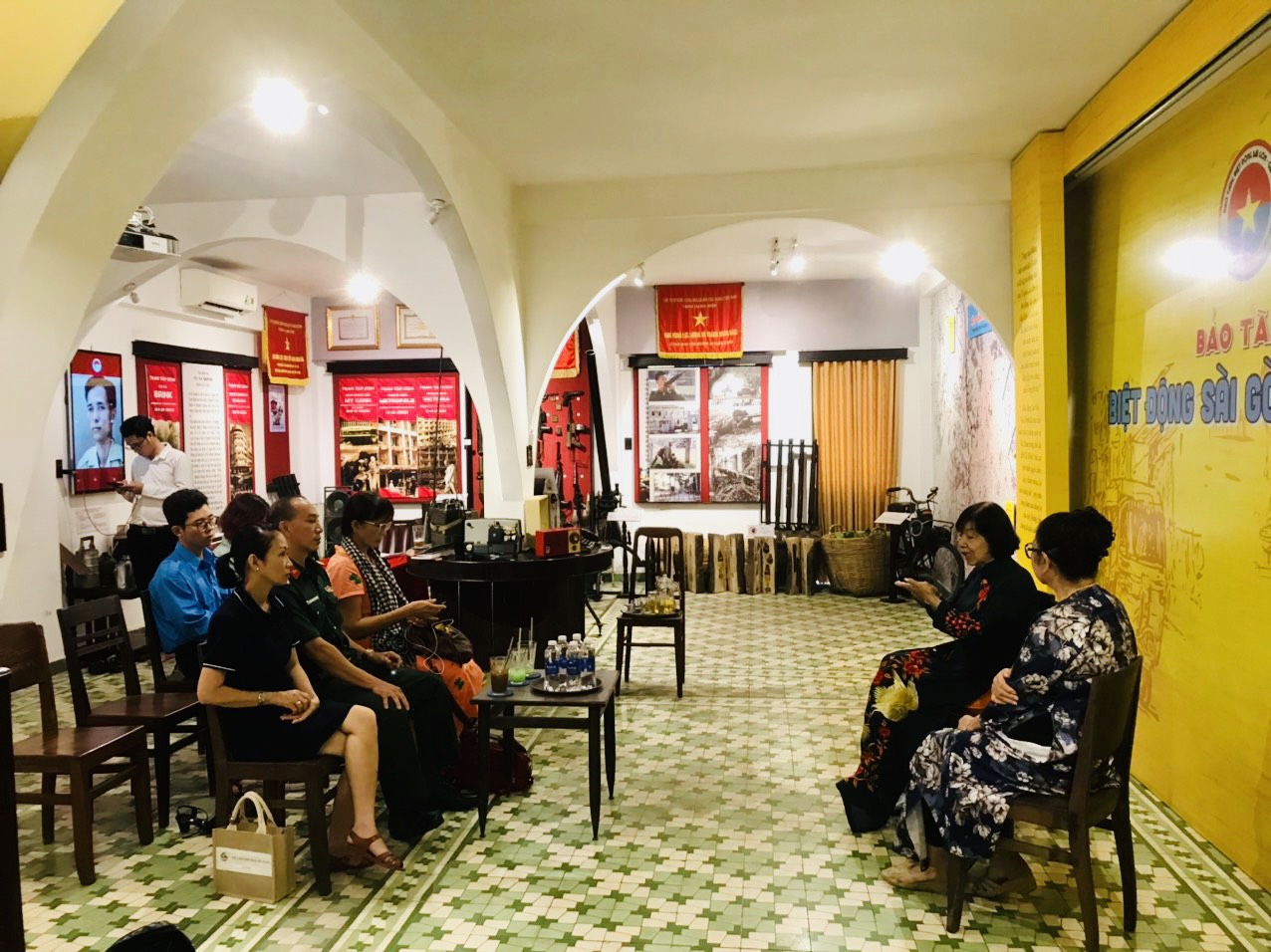 Nghỉ lễ d&agrave;i ng&agrave;y, người d&acirc;n TP.HCM chơi g&igrave;, ở đ&acirc;u?- Ảnh 10.