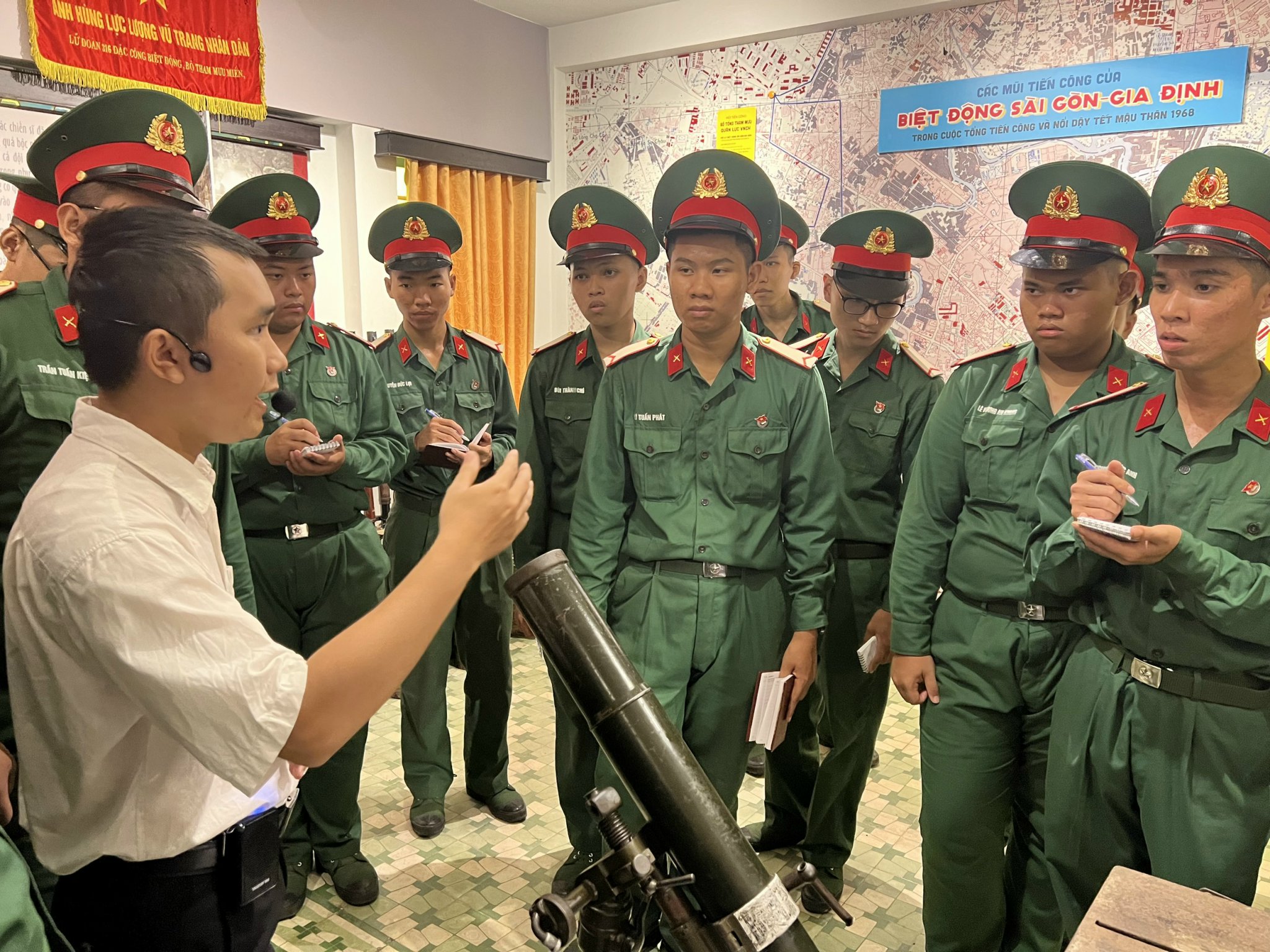 Nghỉ lễ d&agrave;i ng&agrave;y, người d&acirc;n TP.HCM chơi g&igrave;, ở đ&acirc;u?- Ảnh 11.