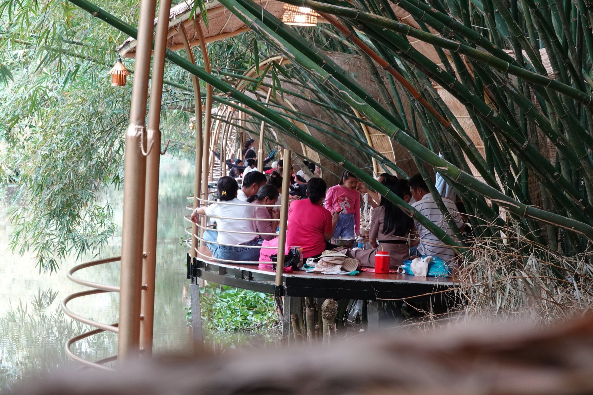 Lễ n&agrave;y t&igrave;m chốn b&igrave;nh y&ecirc;n ở vườn tre đẹp nhất miền T&acirc;y- Ảnh 4.