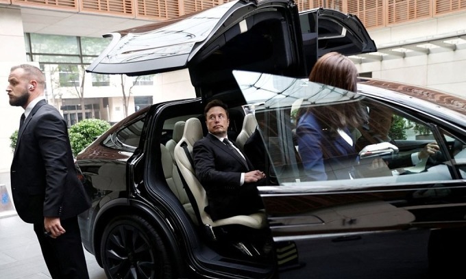 Elon Musk bắt tay với Baidu, khởi động kỷ nguy&ecirc;n &ocirc; t&ocirc; Tesla tự l&aacute;i ho&agrave;n to&agrave;n ở Trung Quốc- Ảnh 1.