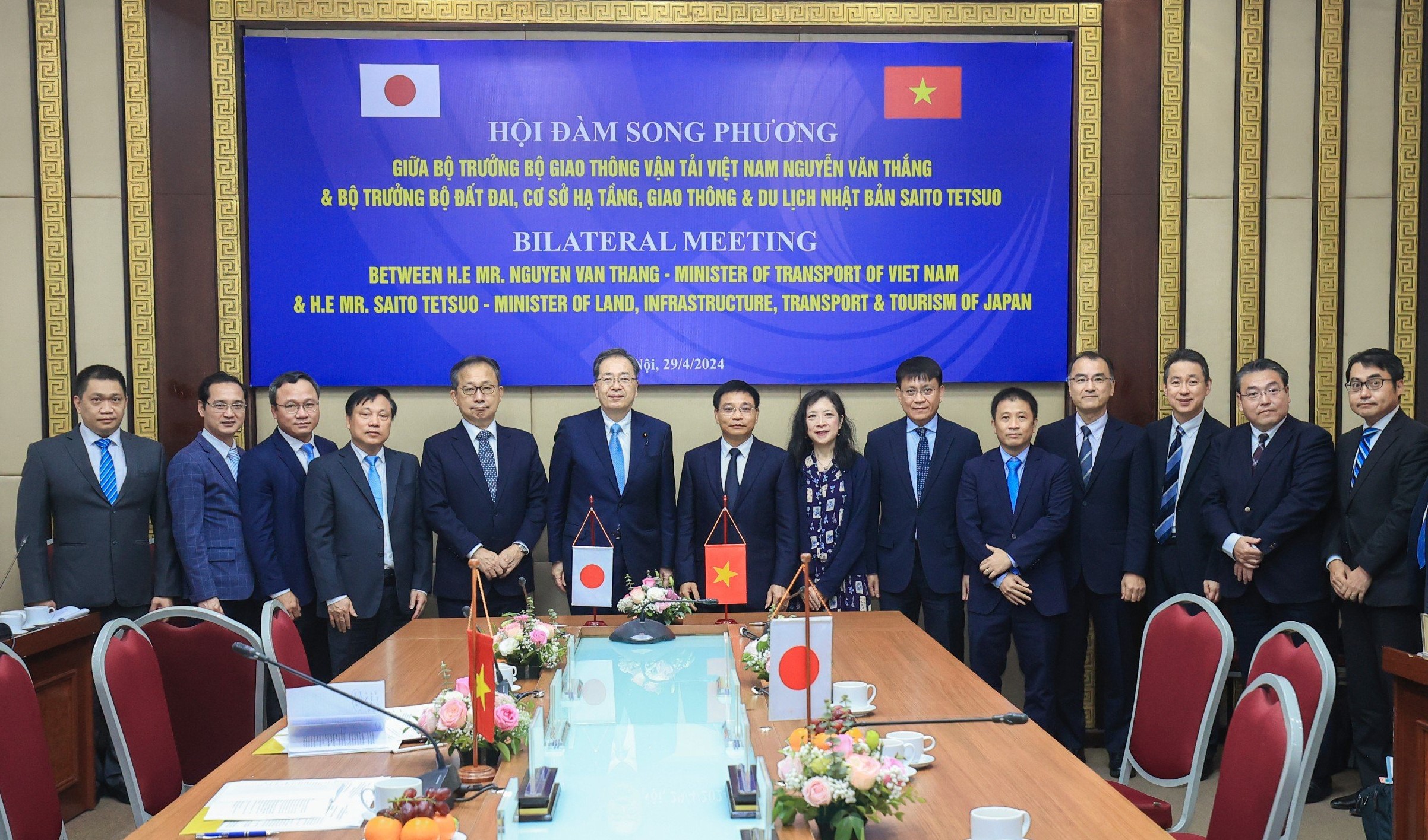 Ký hợp tác toàn diện lĩnh vực GTVT giữa Việt Nam - Nhật Bản- Ảnh 3. Ký hợp tác toàn diện lĩnh vực GTVT giữa Việt Nam - Nhật Bản- Ảnh 3.