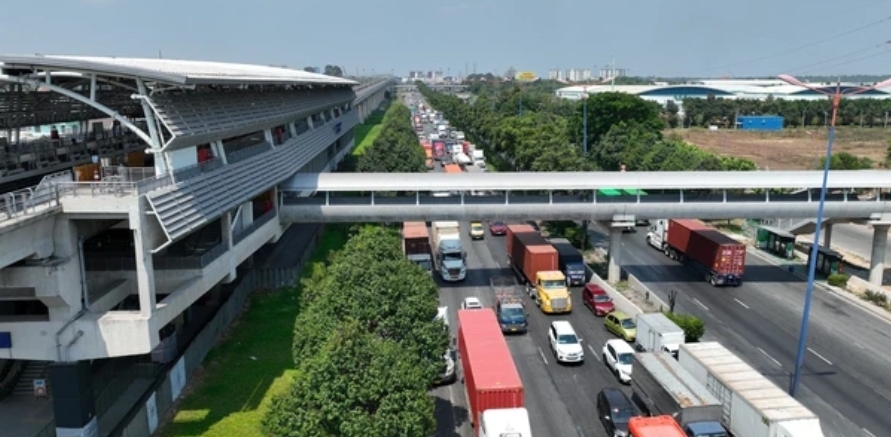 TP.HCM: Ho&agrave;n th&agrave;nh 2 cầu bộ h&agrave;nh kết nối metro số 1- Ảnh 1.
