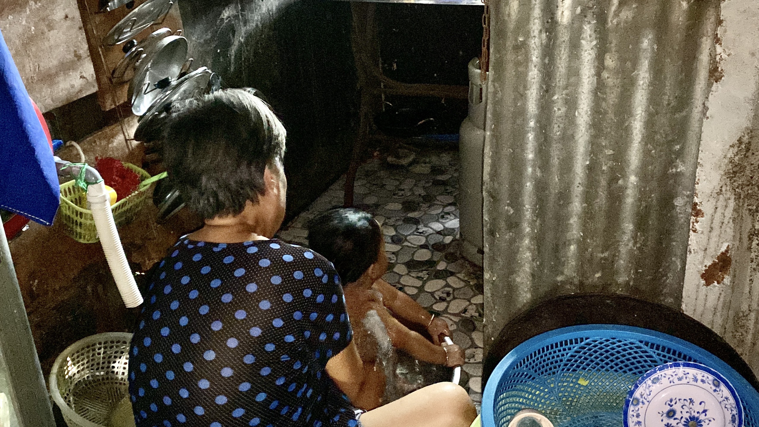 Từ vụ ch&aacute;y ở quận 8, cần nhanh ch&oacute;ng di dời nh&agrave; ven k&ecirc;nh- Ảnh 2.