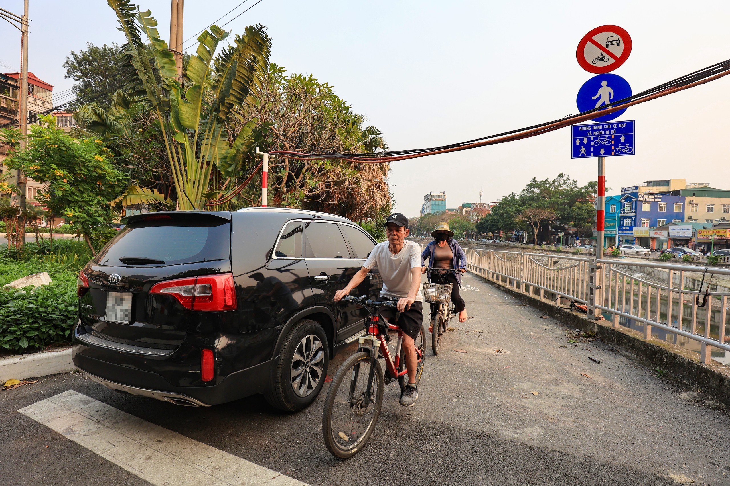 H&agrave; Nội đồng loạt thay mới r&agrave;o chắn tr&ecirc;n đường d&agrave;nh ri&ecirc;ng cho xe đạp- Ảnh 14.