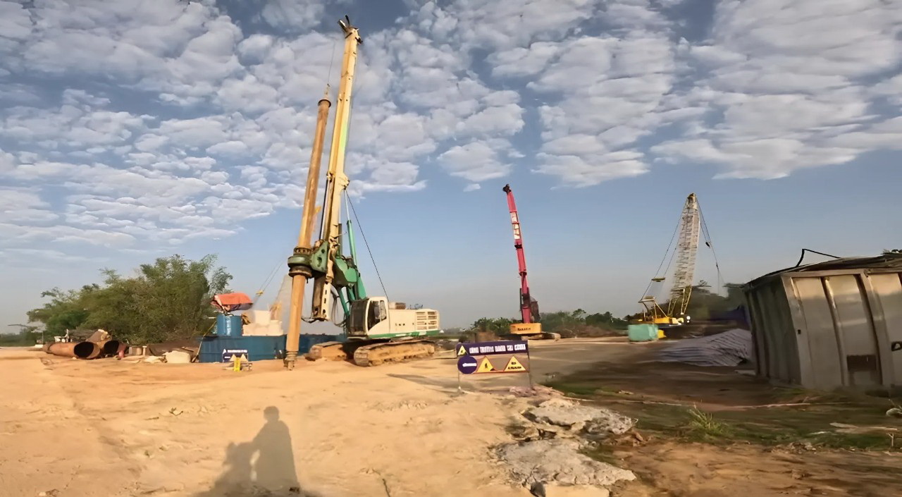 Dự &aacute;n đường 3.500 tỷ ở Quảng Ng&atilde;i nguy cơ vỡ tiến độ- Ảnh 4.