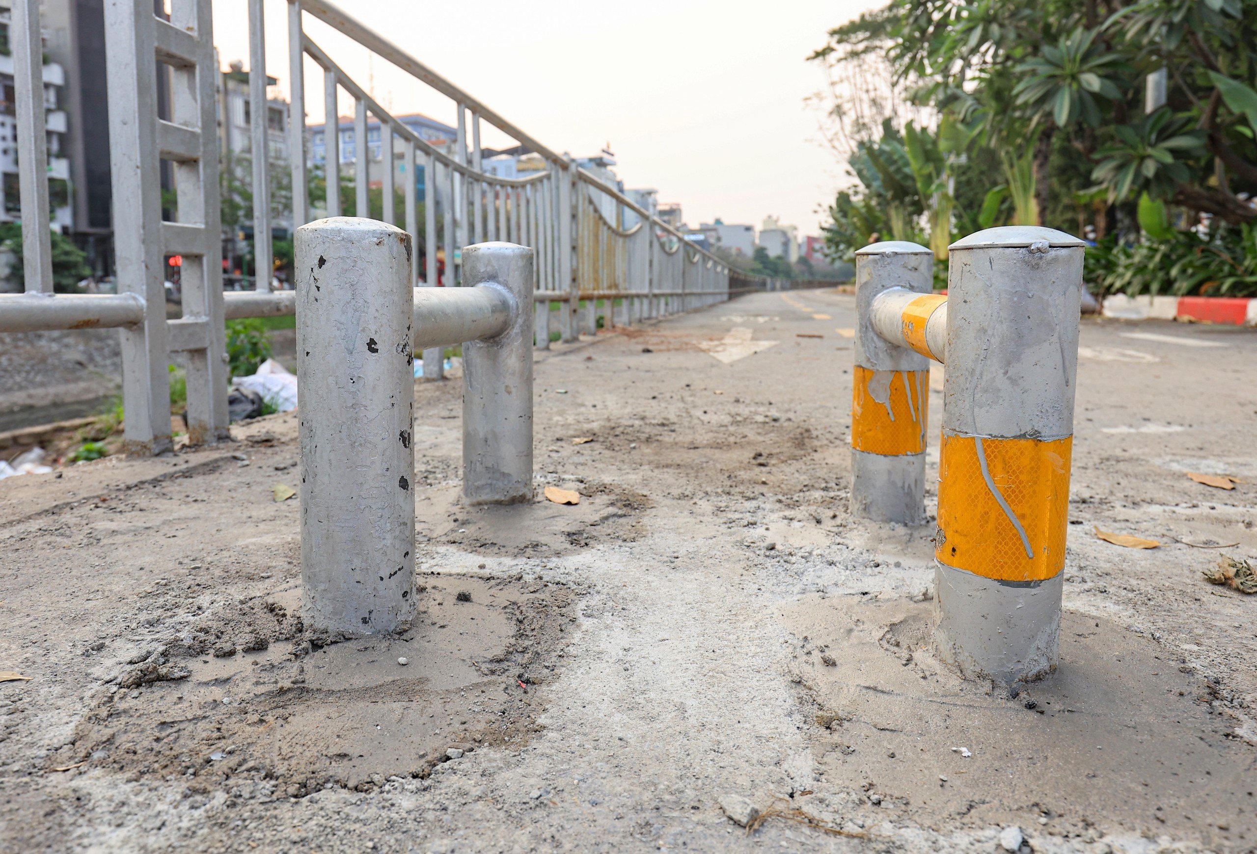 H&agrave; Nội đồng loạt thay mới r&agrave;o chắn tr&ecirc;n đường d&agrave;nh ri&ecirc;ng cho xe đạp- Ảnh 9.