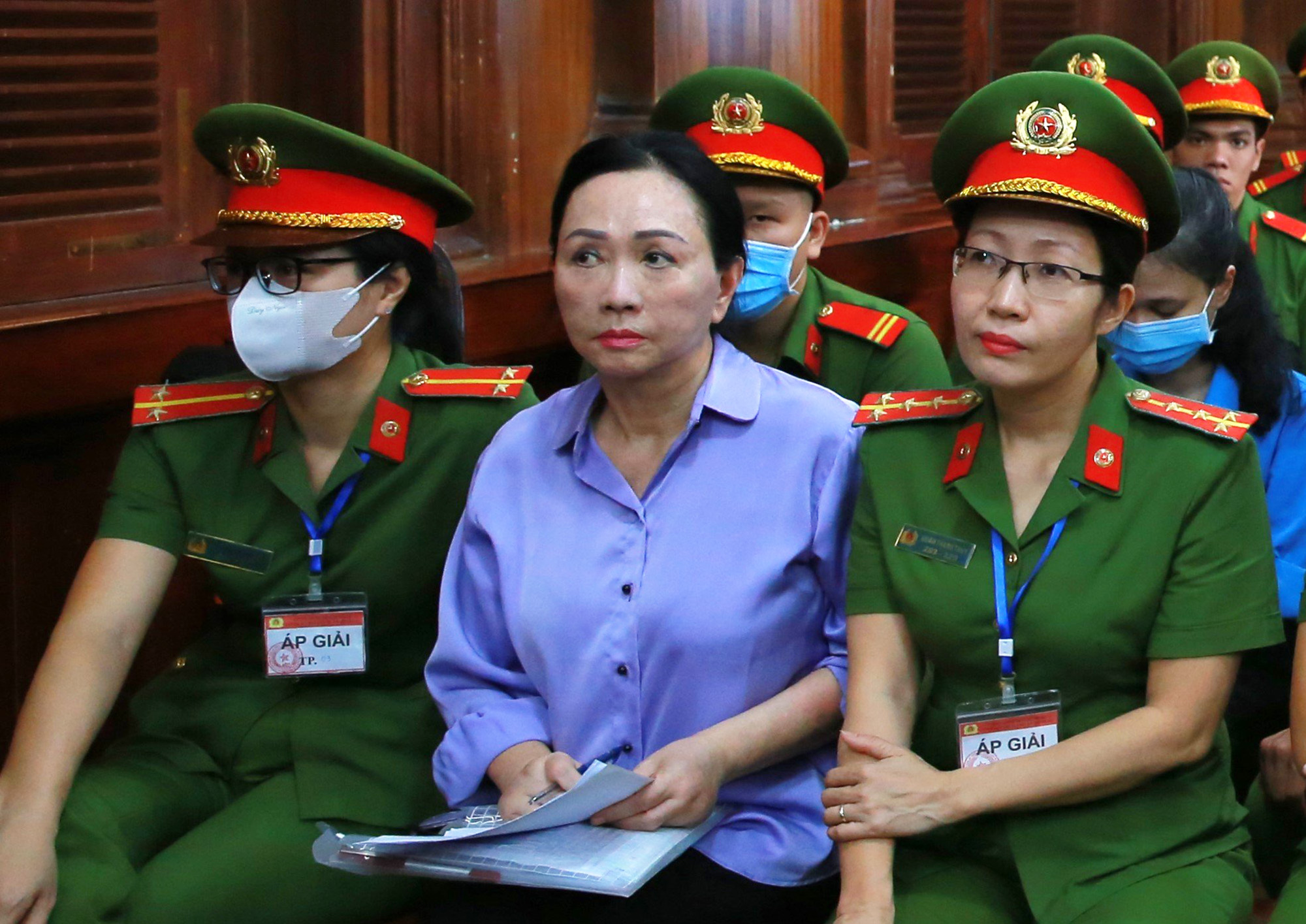 Viện kiểm s&aacute;t: 94% t&agrave;i sản của b&agrave; Trương Mỹ Lan l&agrave; chiếm đoạt từ SCB- Ảnh 3.