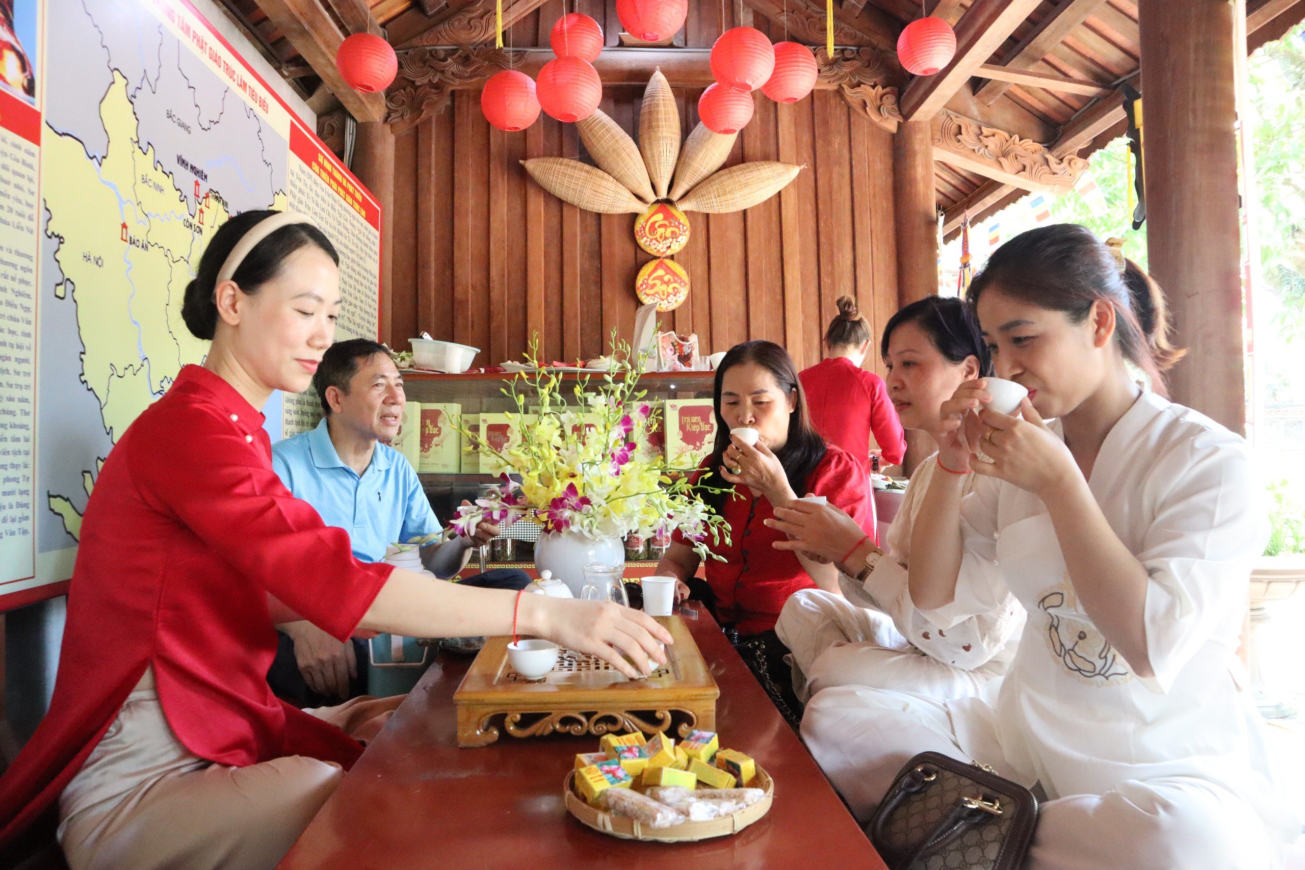 Mới lạ tiệc buffet chay tại ch&ugrave;a C&ocirc;n Sơn- Ảnh 12.