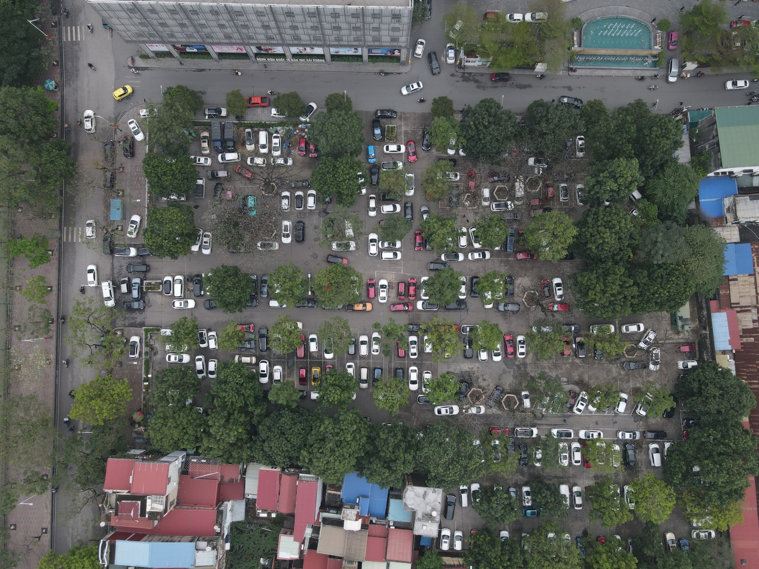 Hải Ph&ograve;ng: Bến xe cũ, trụ sở cơ quan sẽ được đấu gi&aacute; l&agrave;m b&atilde;i đỗ xe- Ảnh 3.