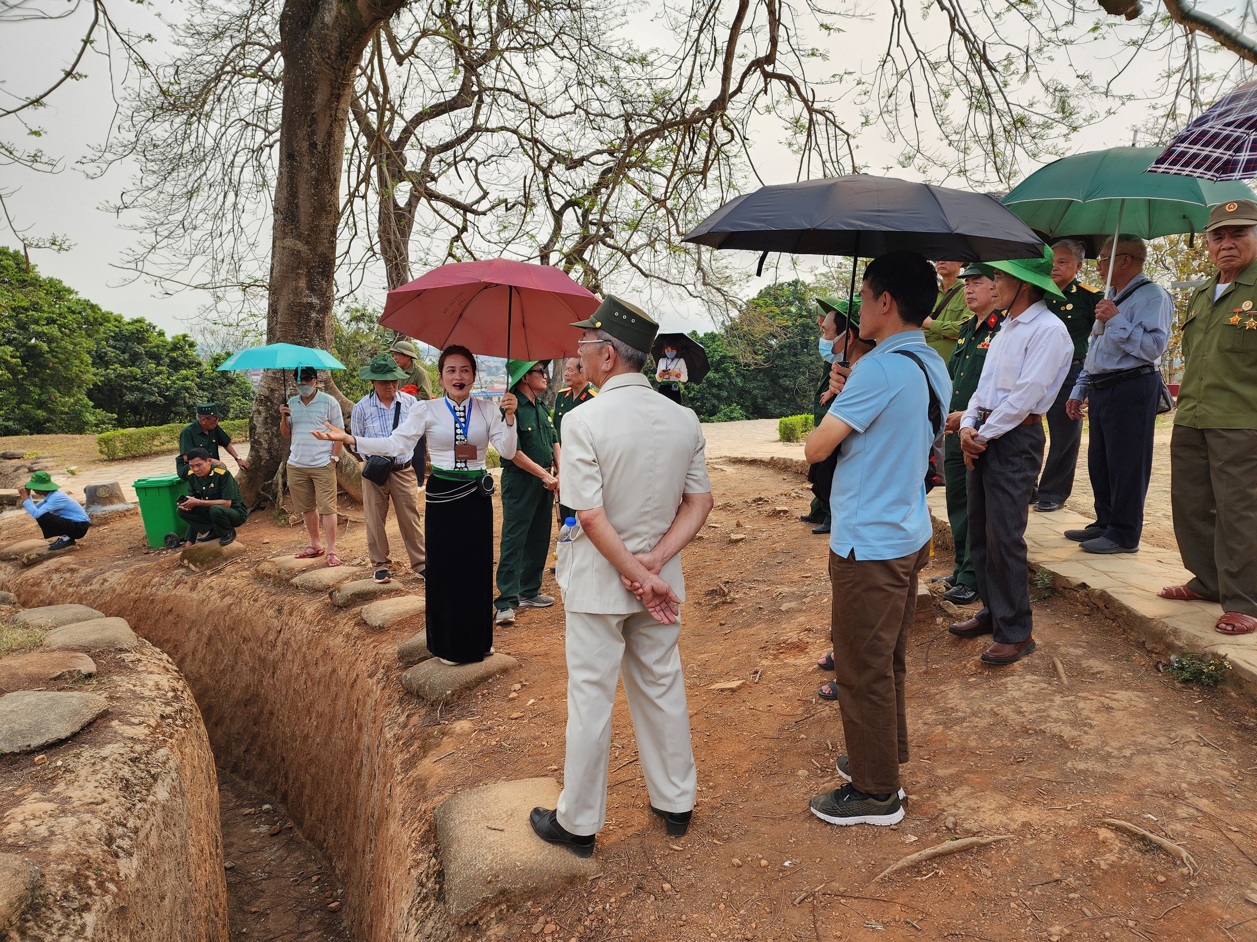 Sống lại thời kỳ h&agrave;o h&ugrave;ng của d&acirc;n tộc khi đặt ch&acirc;n đến Điện Bi&ecirc;n- Ảnh 7.