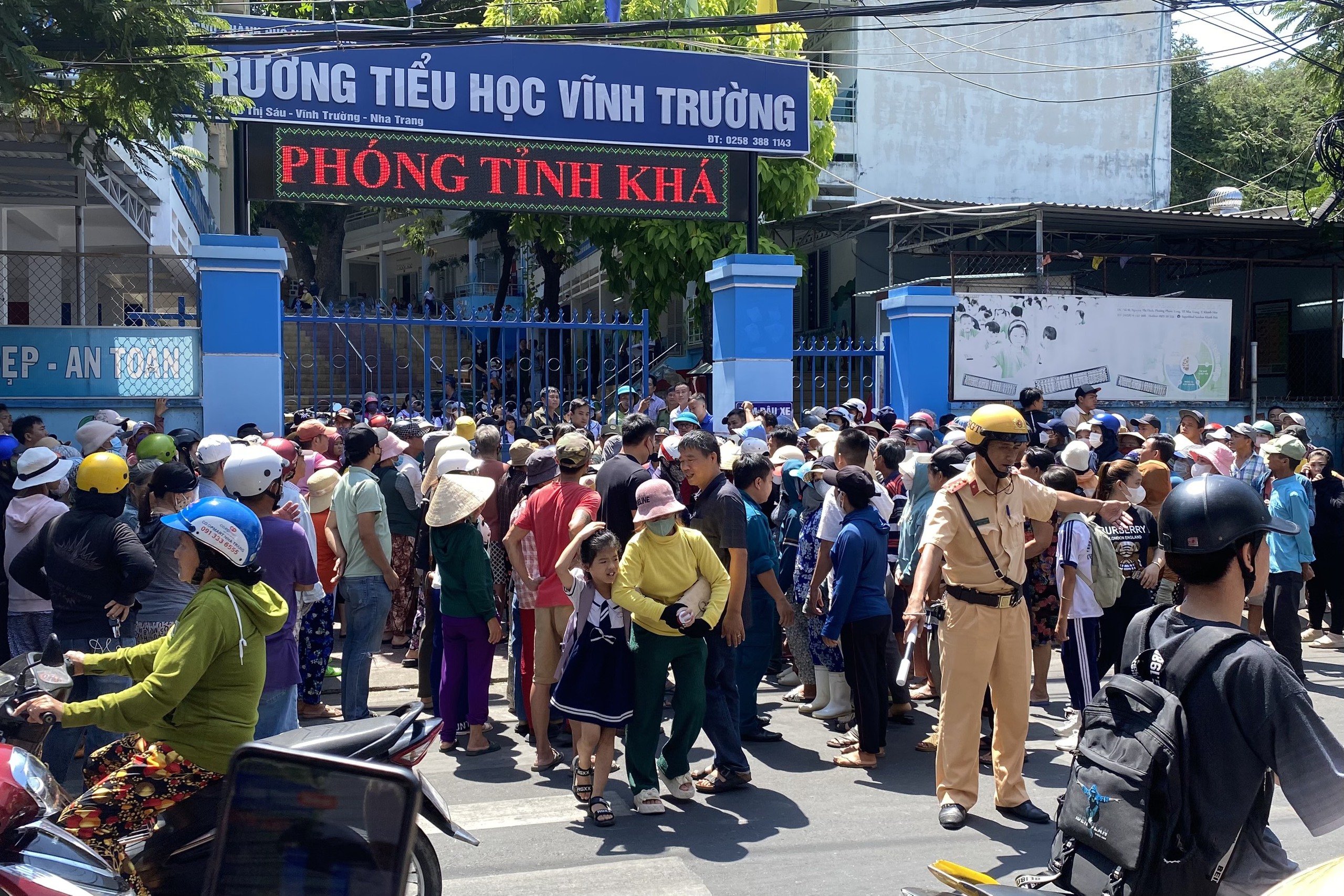 Kh&aacute;nh H&ograve;a đang x&aacute;c minh th&ocirc;ng tin học sinh lớp 5 tử vong do ngộ độc- Ảnh 2.