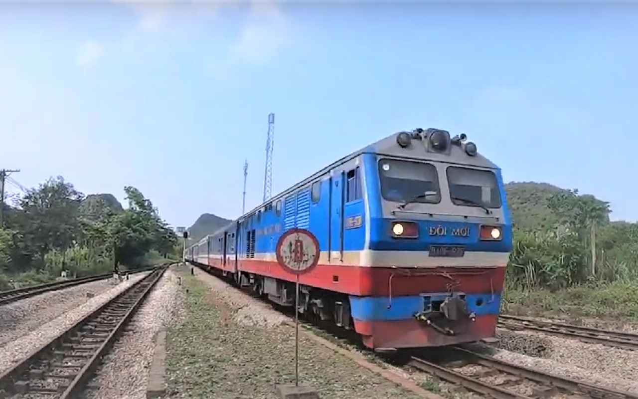 Đường sắt tăng nhiều tàu Hải Phòng dịp nghỉ lễ 30/4- Ảnh 2. Đường sắt lập thêm hàng chục chuyến tàu phía Bắc dịp nghỉ lễ 30/4, 1/5
