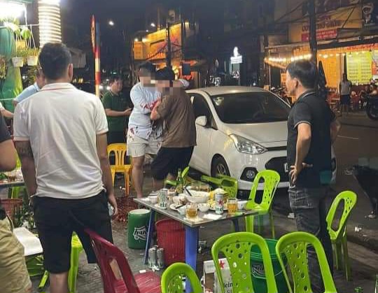 M&acirc;u thuẫn tr&ecirc;n b&agrave;n nhậu, nam thanh ni&ecirc;n ở Đ&agrave; Nẵng đ&acirc;m bạn tử vong- Ảnh 1.