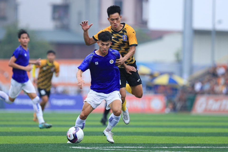 Đội b&oacute;ng HLV Park Hang-seo l&agrave;m cố vấn lại g&acirc;y sốt ở giải hạng Nh&igrave;- Ảnh 1.