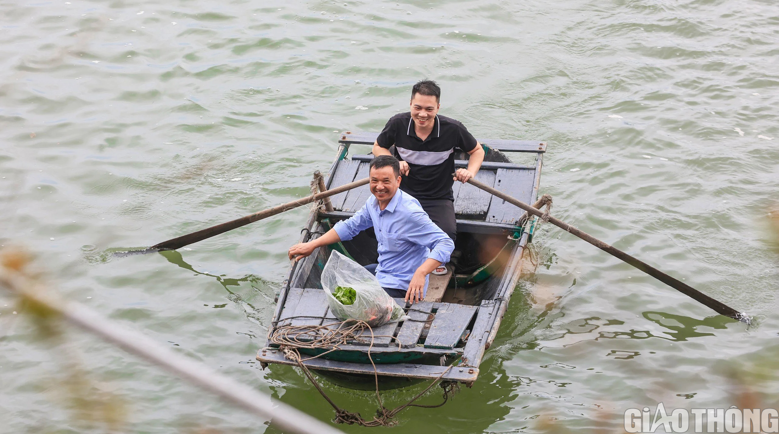 Những người &ldquo;l&iacute;nh&rdquo; đảm bảo an to&agrave;n đường thủy tr&ecirc;n đảo đ&aacute; Ba Mom- Ảnh 12.