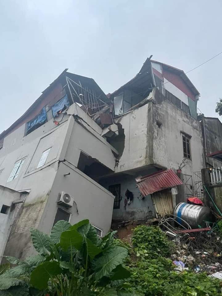 6 căn nhà sạt trượt xuống sông Cầu ở Bắc Ninh được đền bù ra sao?- Ảnh 5. 6 căn nhà sạt trượt xuống sông Cầu ở Bắc Ninh được đền bù ra sao?- Ảnh 5.