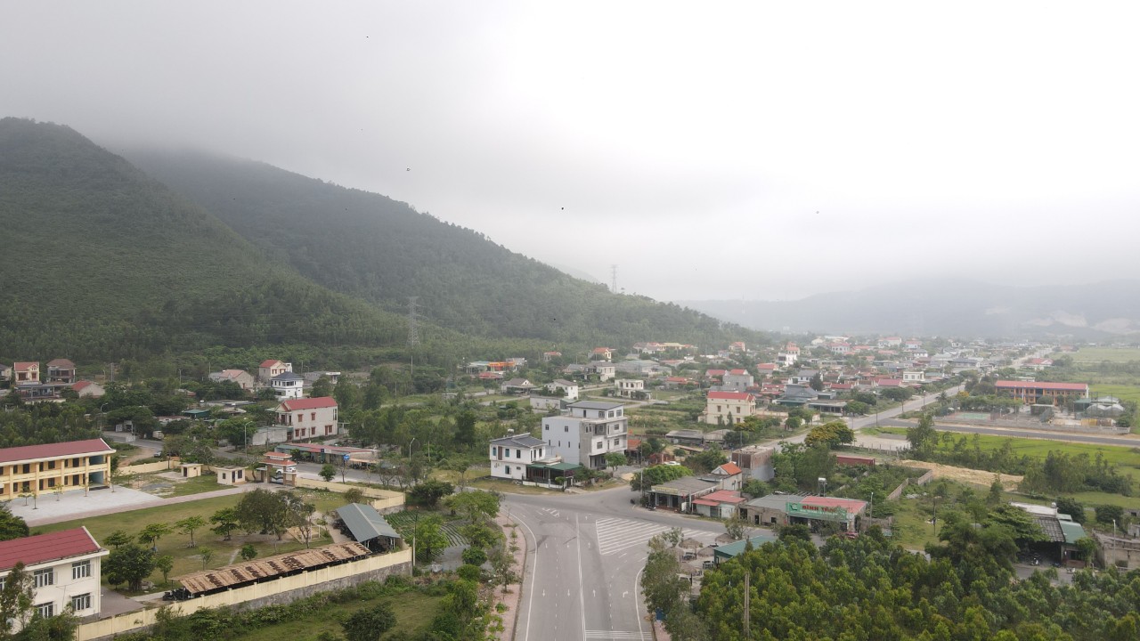 Linh thi&ecirc;ng v&ugrave;ng đất Vũng Ch&ugrave;a - điểm xuất ph&aacute;t giải chạy Marathon v&igrave; ATGT 2024- Ảnh 1.