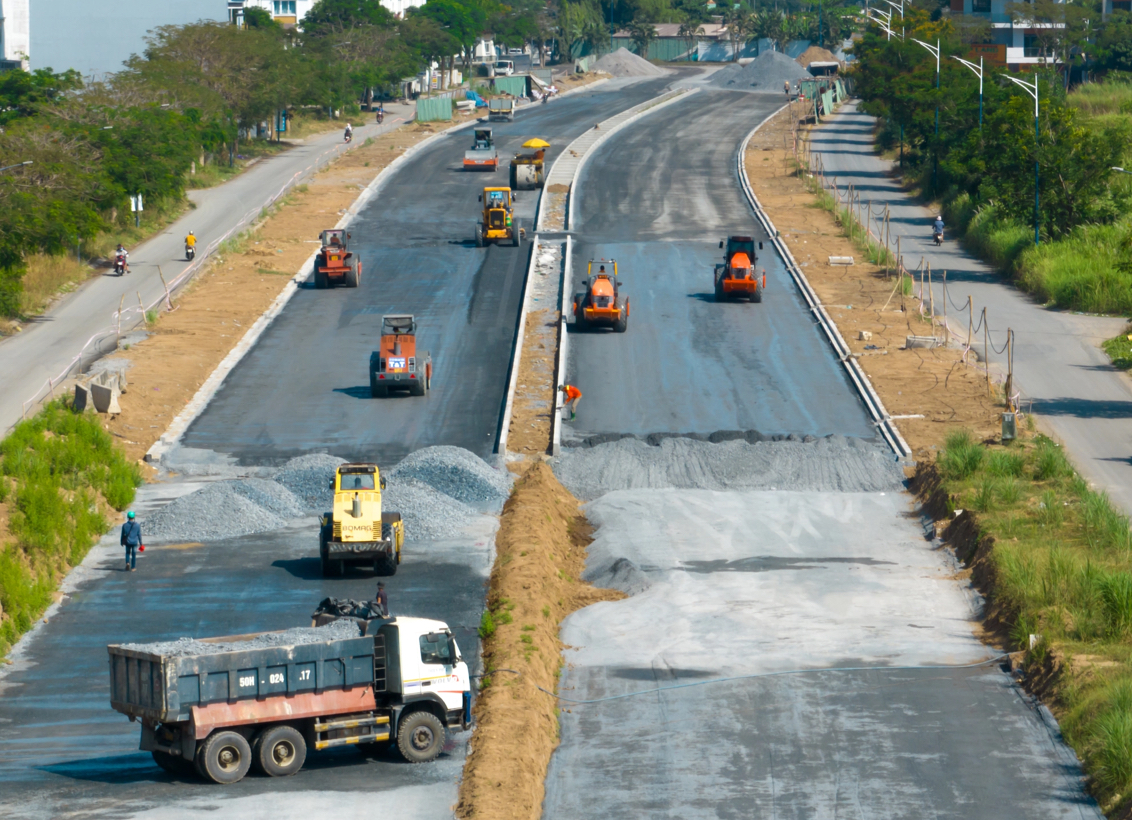 Dự án mở rộng quốc lộ 50 bị cản tiến độ bởi 11 căn nhà- Ảnh 1. Dự án mở rộng quốc lộ 50 bị cản tiến độ bởi 11 căn nhà- Ảnh 1.