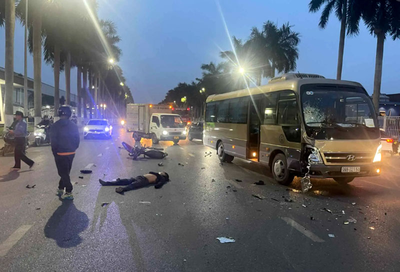 Hiện trường vụ tai nạn tại khu công nghiệp Tràng Duệ khiến 1 người tử vong. Hiện trường vụ tai nạn tại khu công nghiệp Tràng Duệ khiến 1 người tử vong.