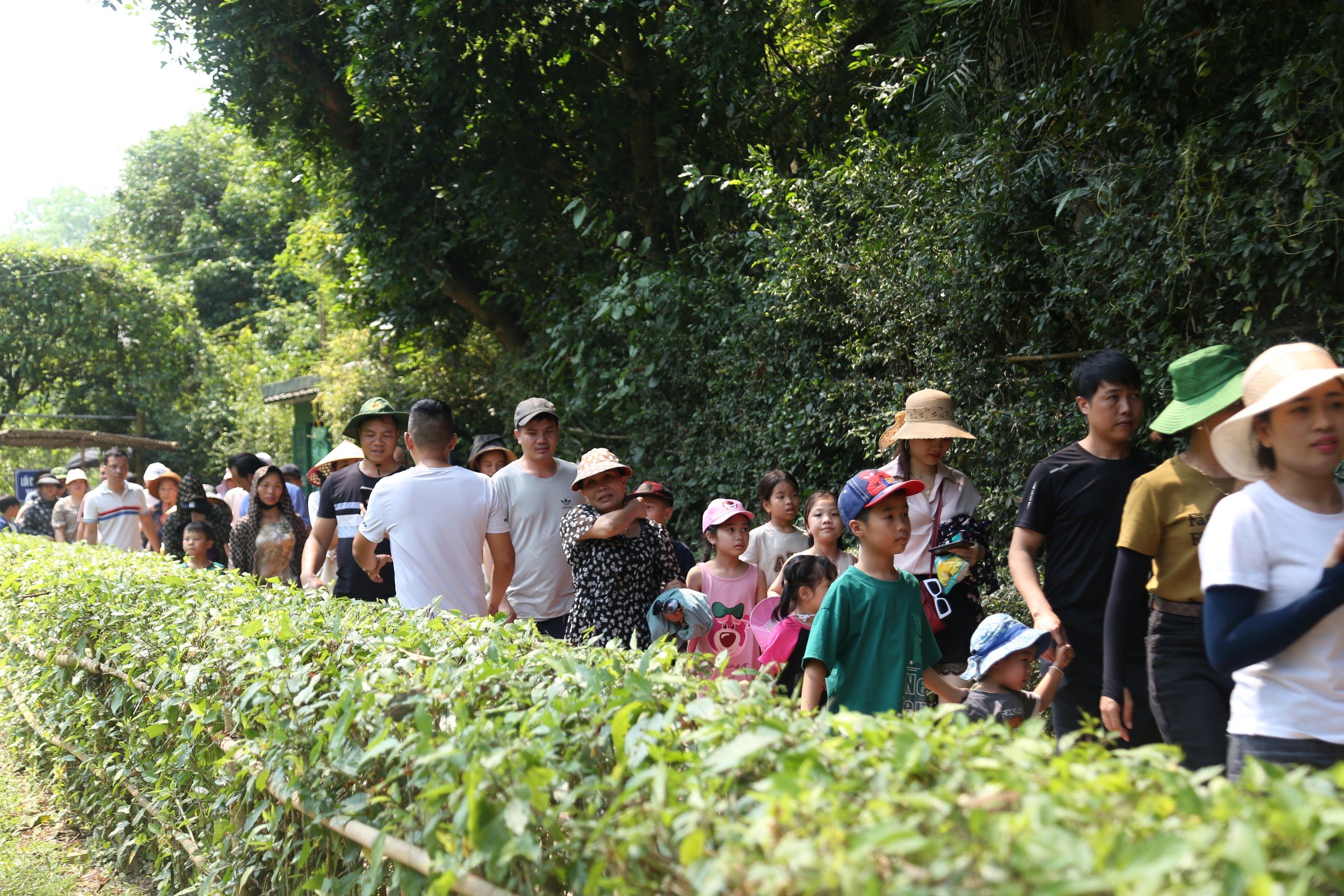 Nghệ An đ&oacute;n 950 ngh&igrave;n lượt kh&aacute;ch, doanh thu ước đạt 1,7 ngh&igrave;n tỷ đồng dịp nghỉ lễ- Ảnh 2.