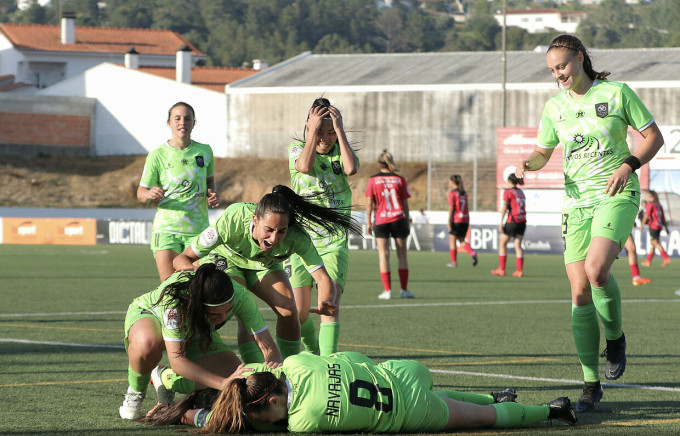 Huỳnh Như c&ugrave;ng đội b&oacute;ng ch&acirc;u &Acirc;u tho&aacute;t hiểm theo c&aacute;ch kh&ocirc;ng thể tin nổi- Ảnh 1.