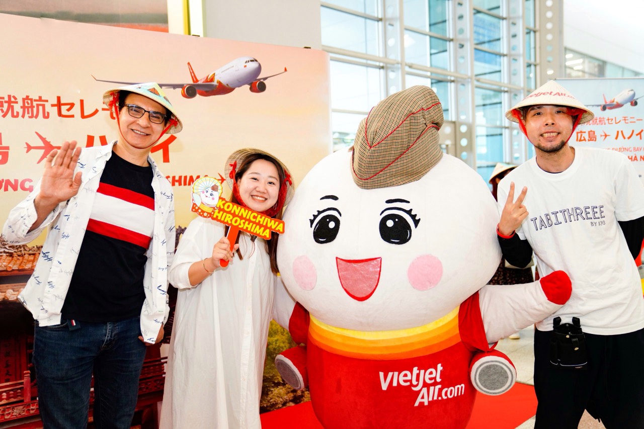 Vietjet mở đường bay thẳng nối H&agrave; Nội v&agrave; Hiroshima- Ảnh 2.