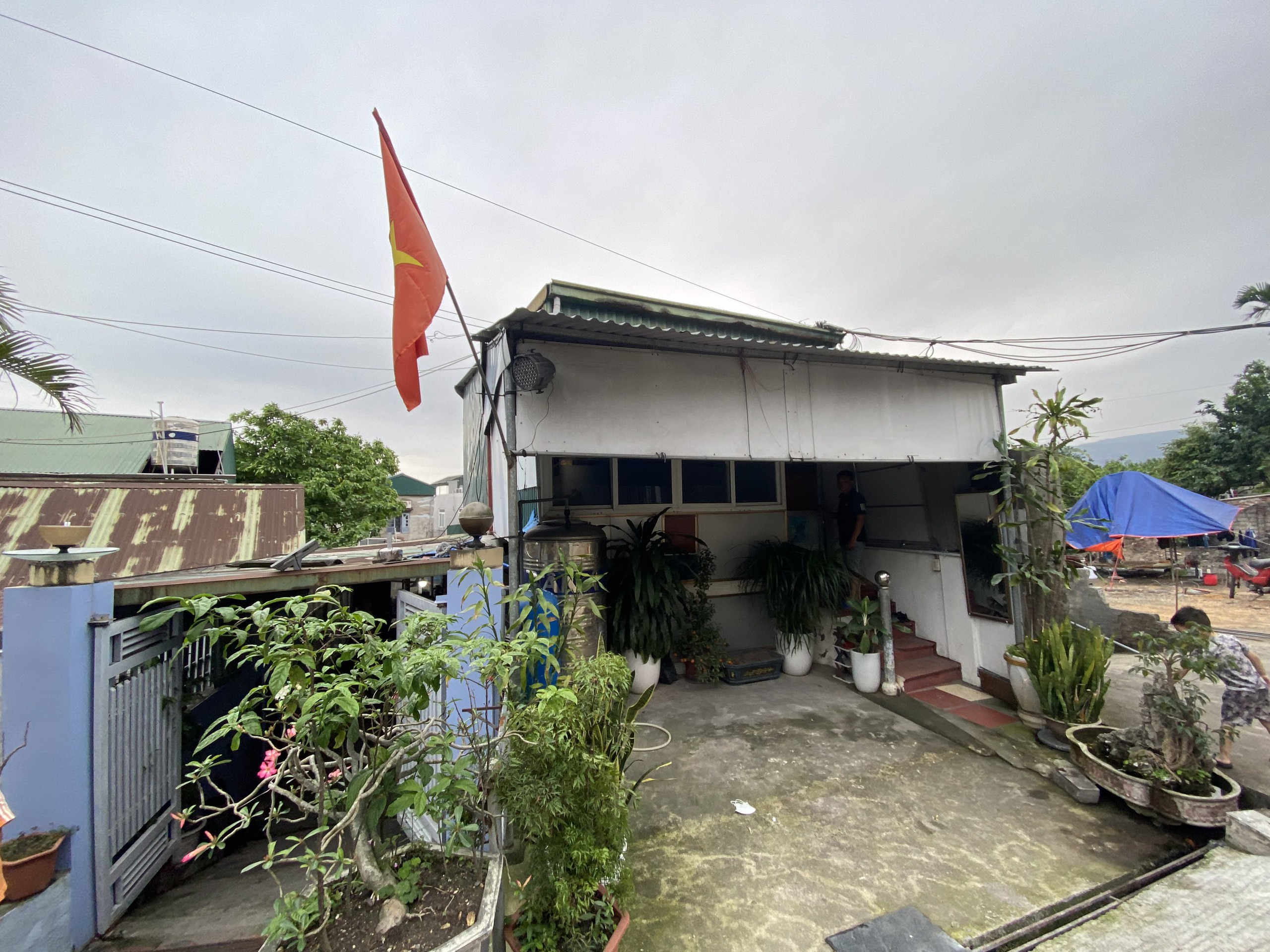 Éo le gia cảnh nữ lao công tử vong vì TNGT, chồng nằm liệt giường- Ảnh 2. Éo le gia cảnh nữ lao công tử vong vì TNGT, chồng nằm liệt giường- Ảnh 2.