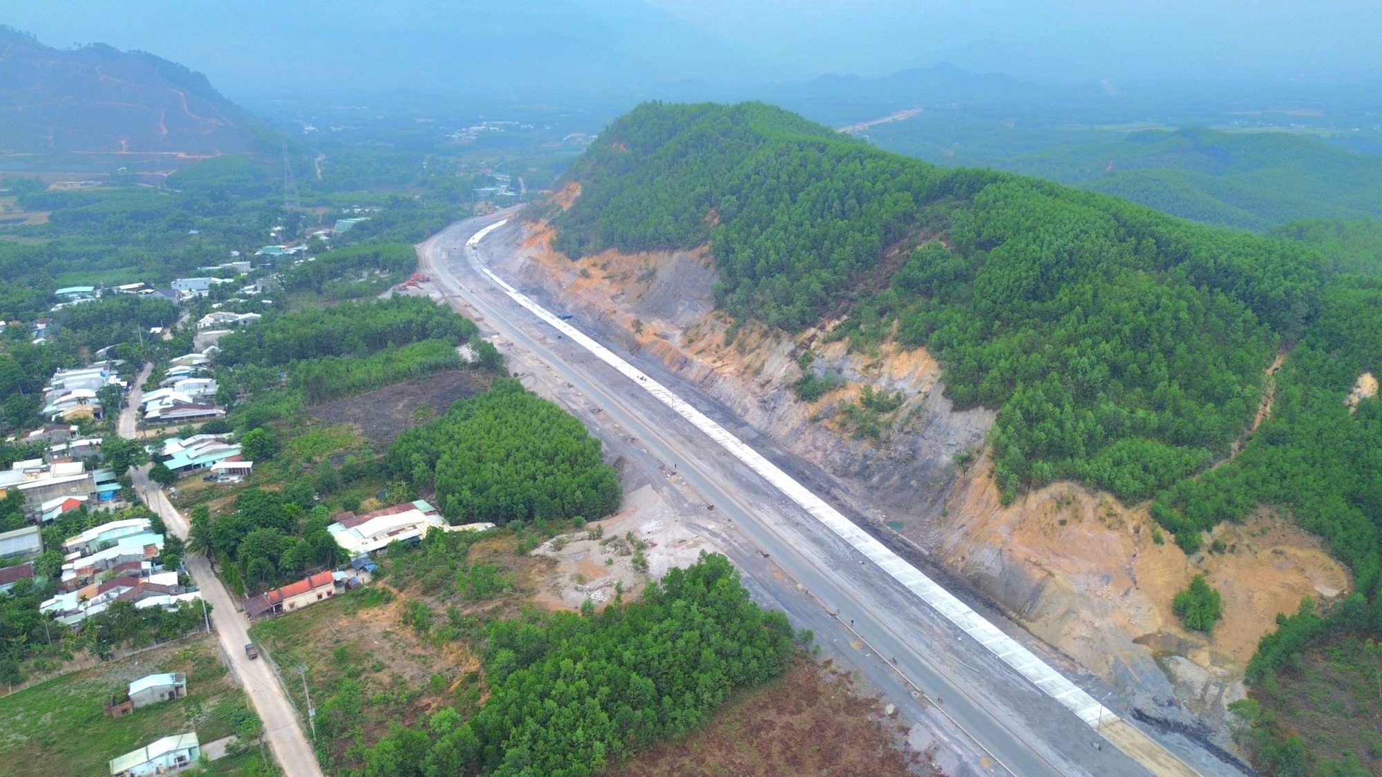 Đ&agrave; Nẵng th&ocirc;ng xe đường v&agrave;nh đai ngh&igrave;n tỉ sau 4 năm trễ hẹn- Ảnh 2.