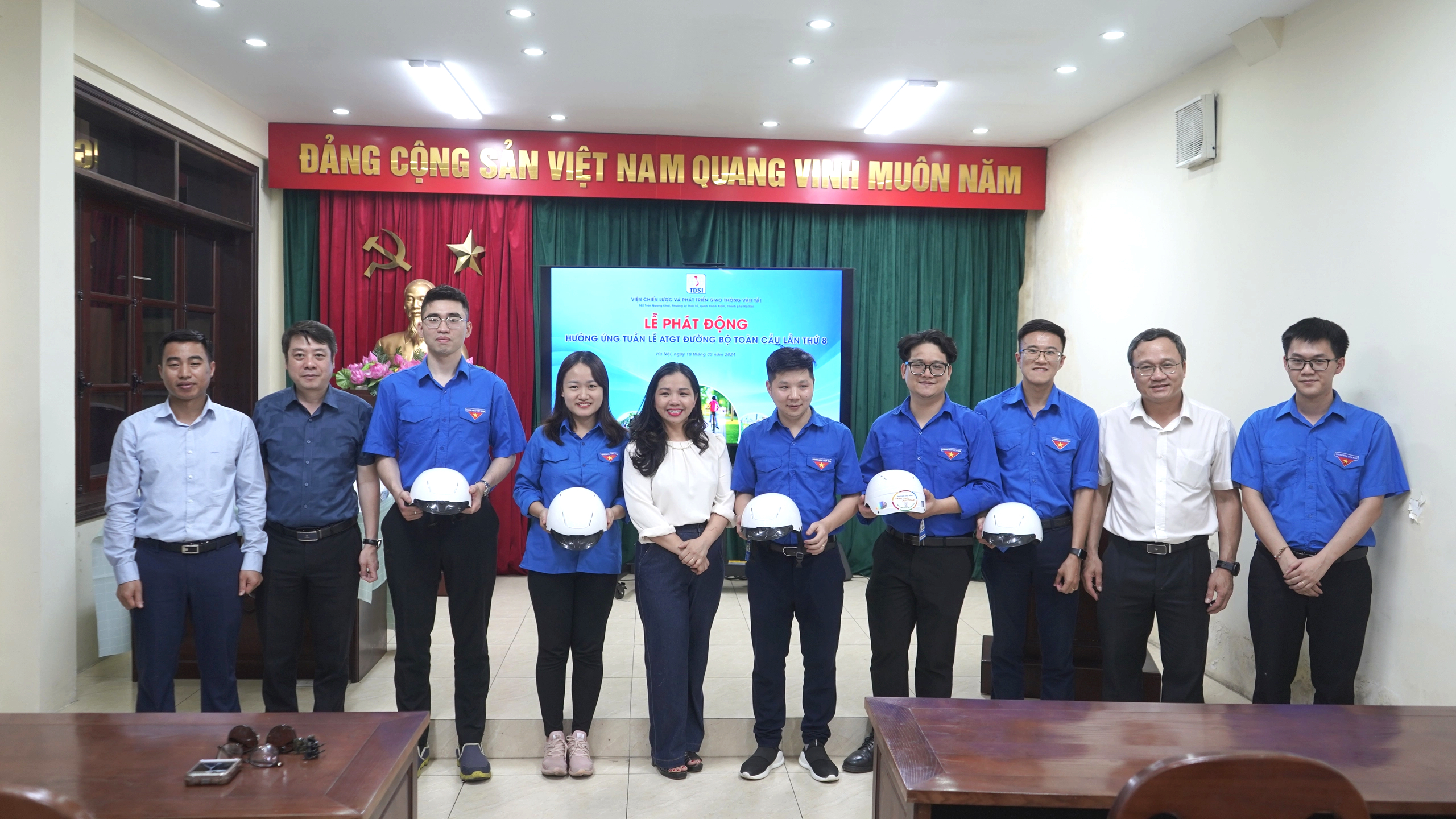 Đổi mới tư duy, x&acirc;y dựng giao th&ocirc;ng xanh, sạch v&agrave; an to&agrave;n- Ảnh 2.