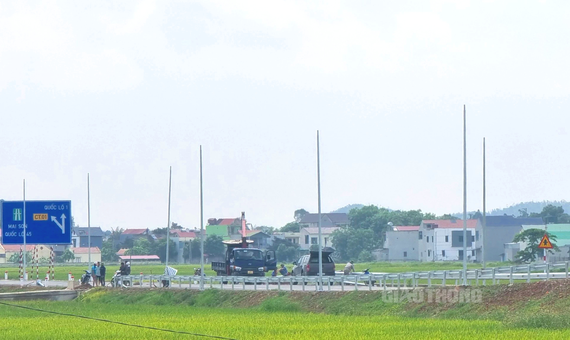 V&igrave; sao chưa mở lại n&uacute;t giao Thiệu Giang tr&ecirc;n cao tốc Mai Sơn - Quốc lộ 45?- Ảnh 3.