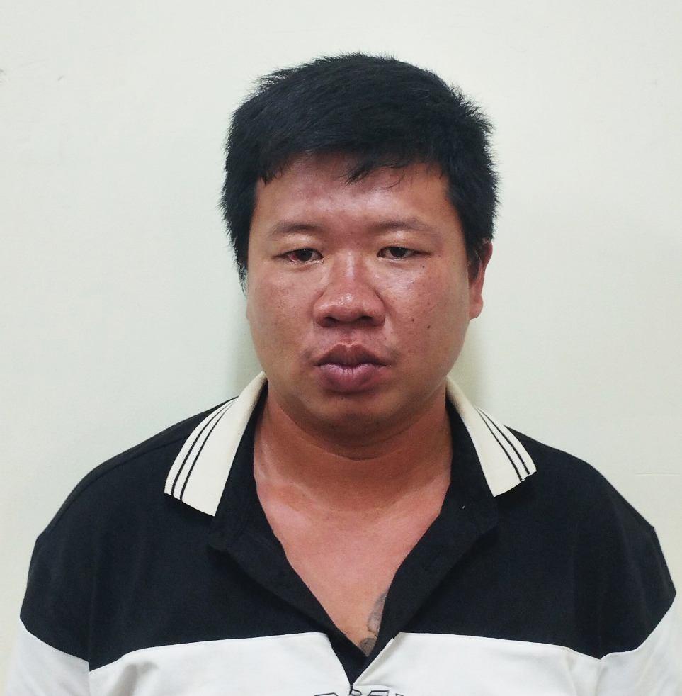 Khởi tố kẻ d&ugrave;ng tu&yacute;p sắt đ&aacute;nh phụ nữ lớn tuổi kh&ocirc;ng quen đi tr&ecirc;n đường- Ảnh 1.