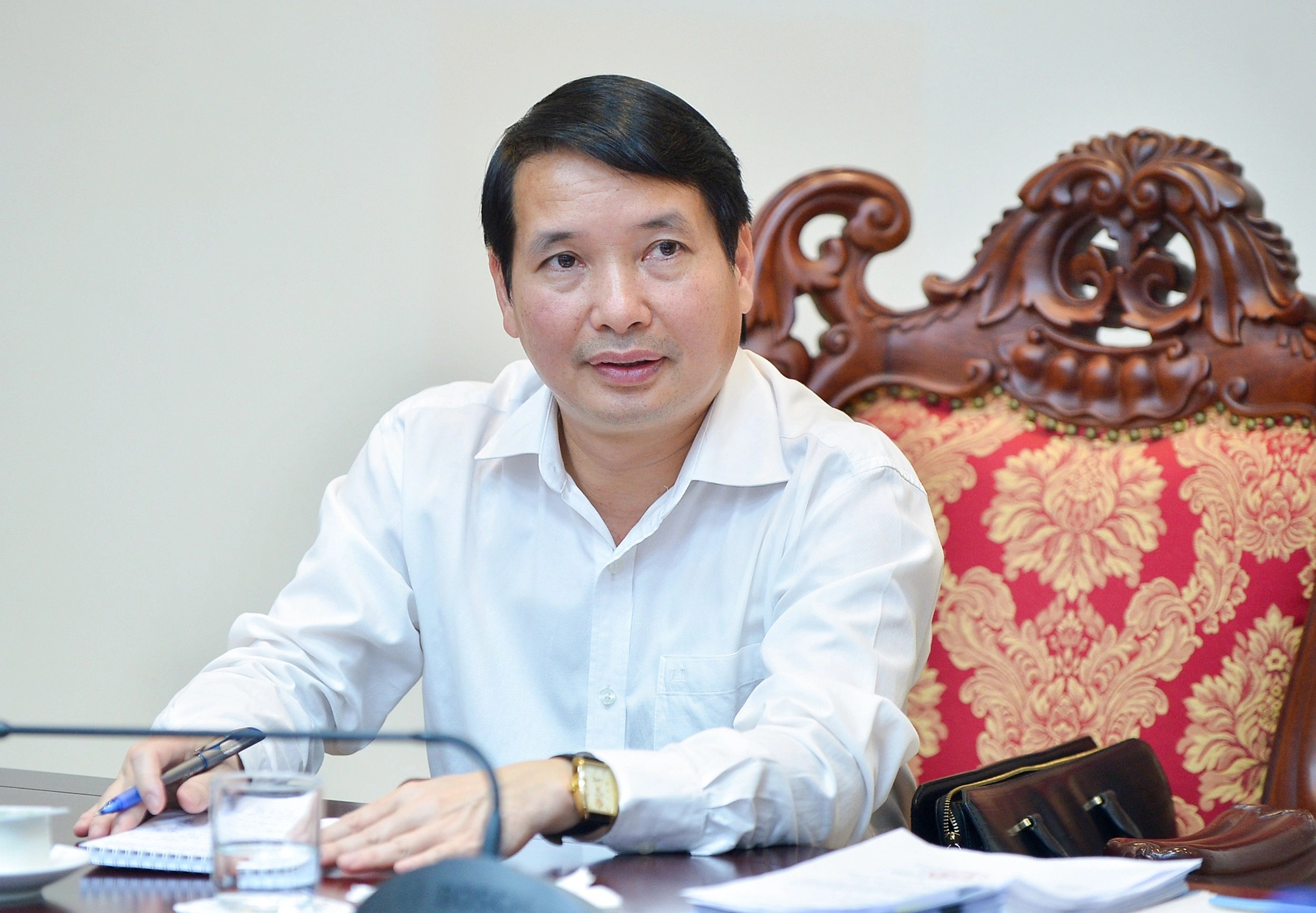 &Ocirc;ng Phạm Th&aacute;i H&agrave;, nguy&ecirc;n trợ l&yacute; &ocirc;ng Vương Đ&igrave;nh Huệ bị khai trừ ra khỏi Đảng- Ảnh 1.